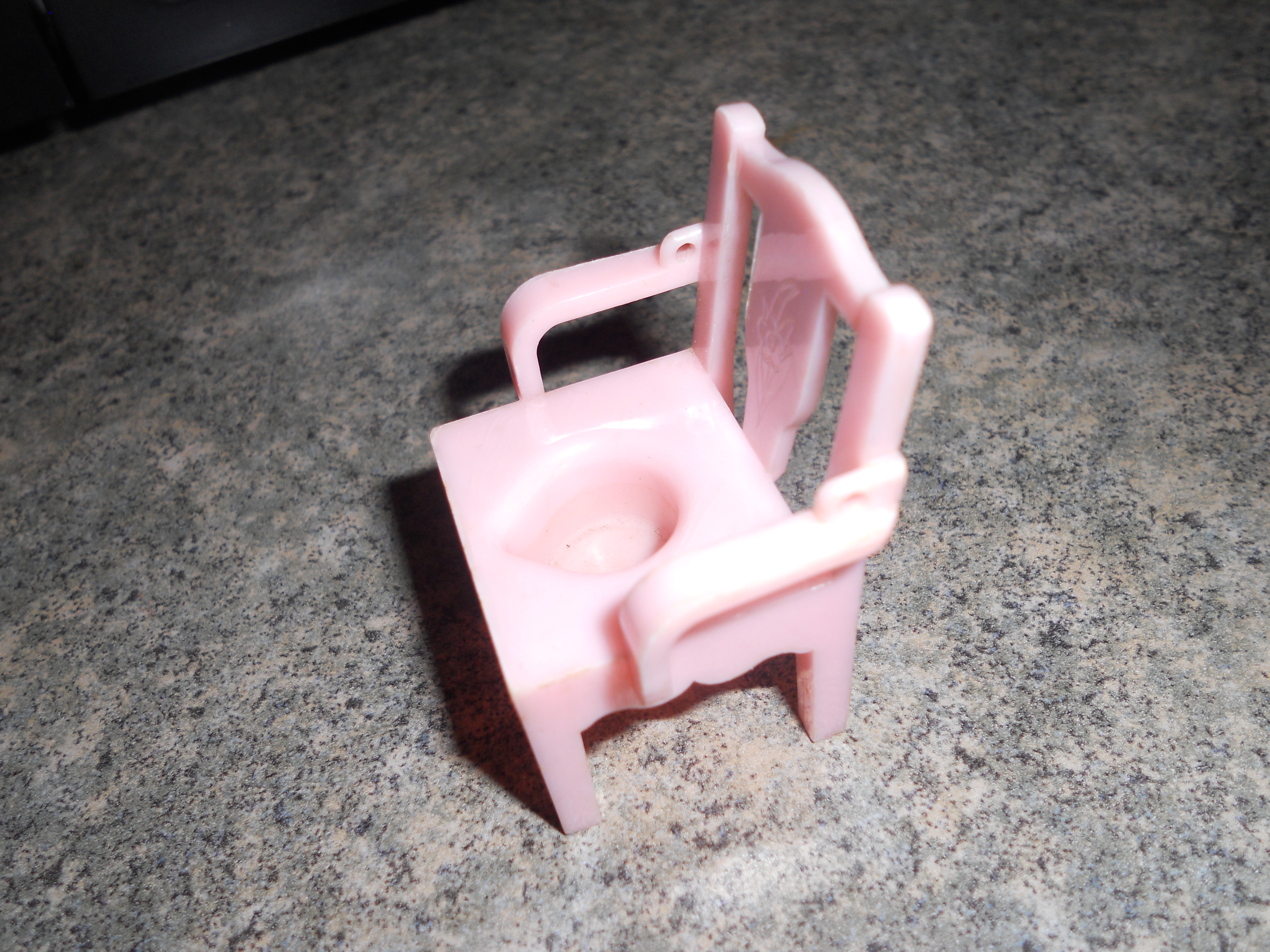 Dollhouse Potty Chair Pink
