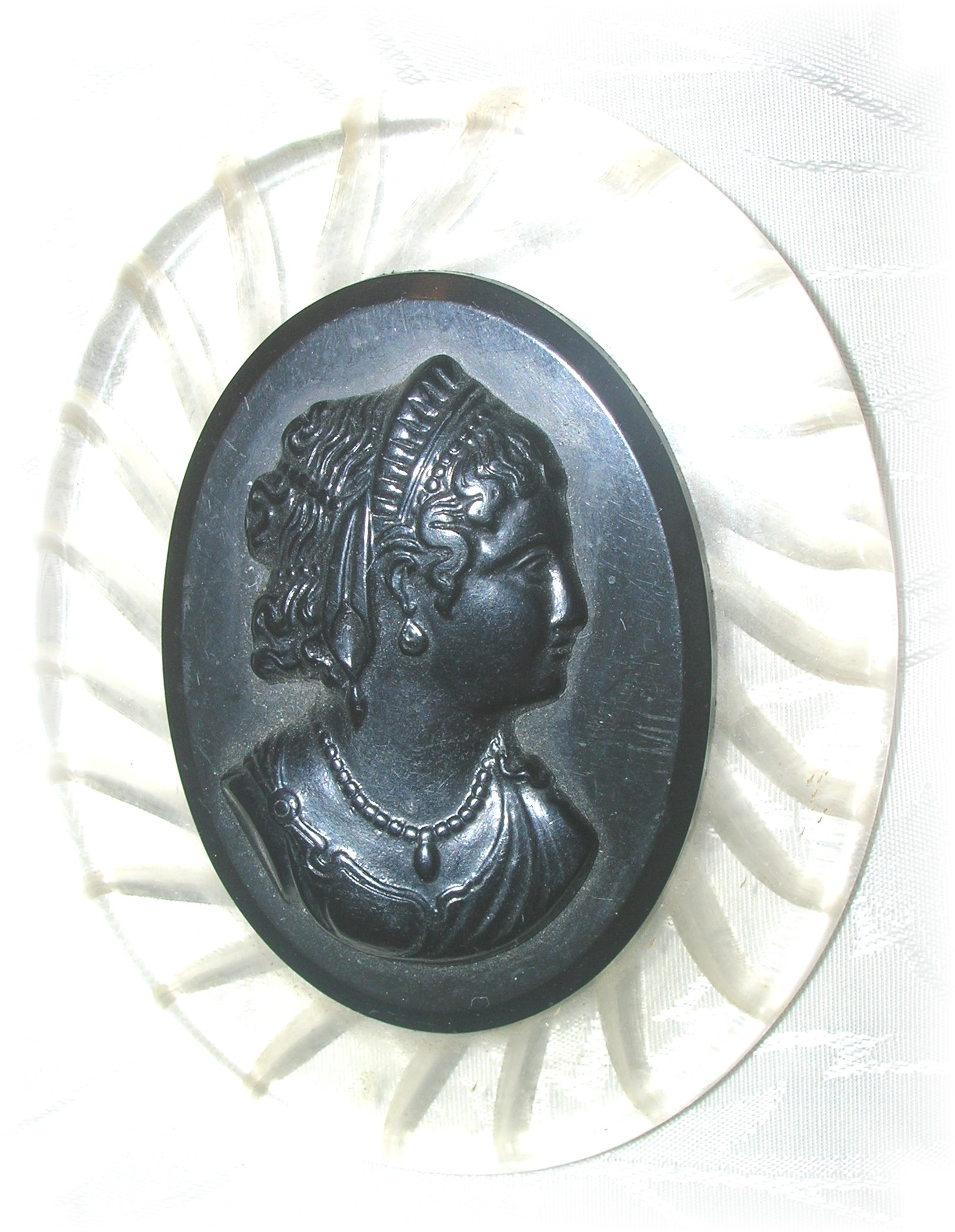Bakelite and Lucite Cameo Brooch 50s