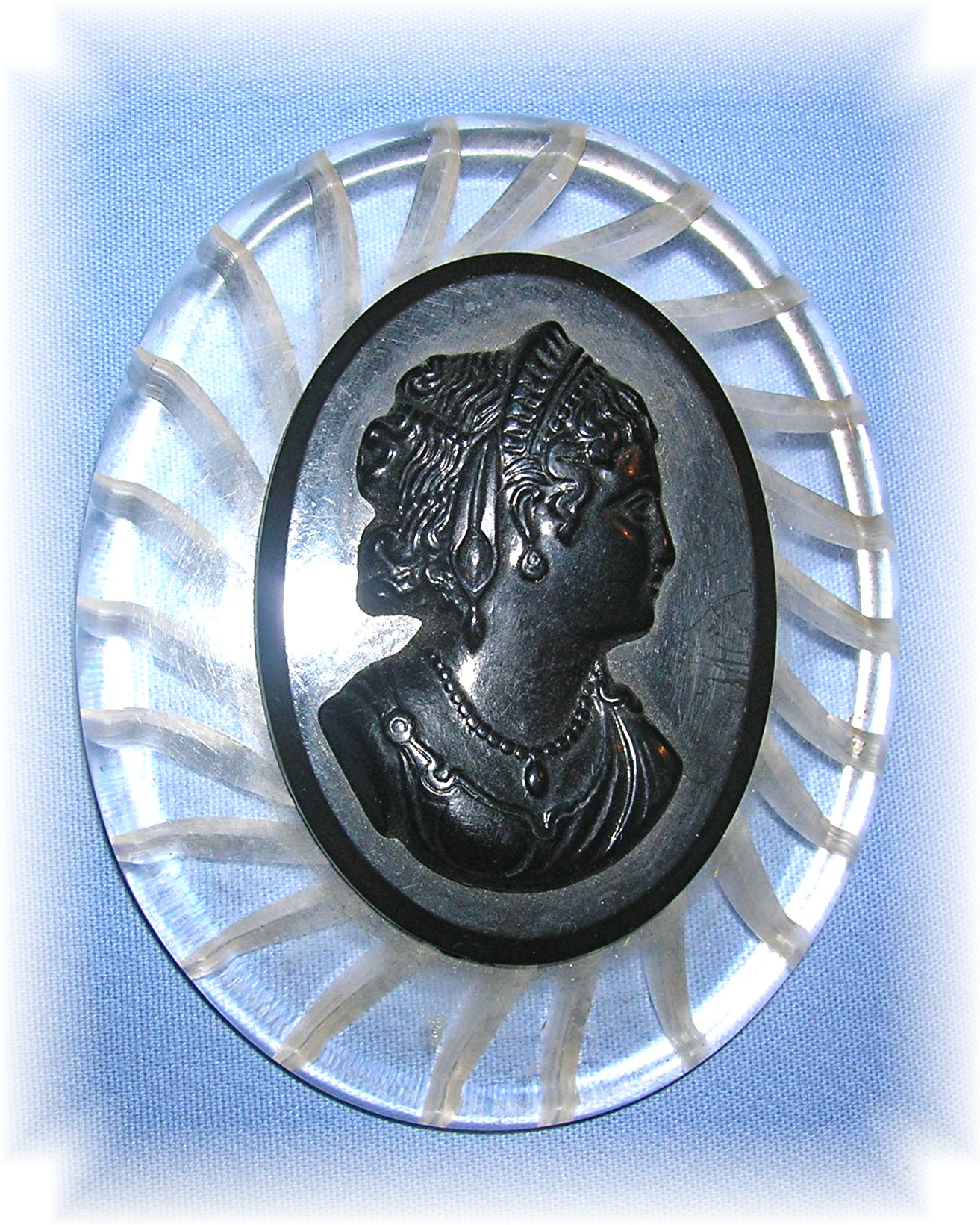 Bakelite and Lucite Cameo Brooch 50s