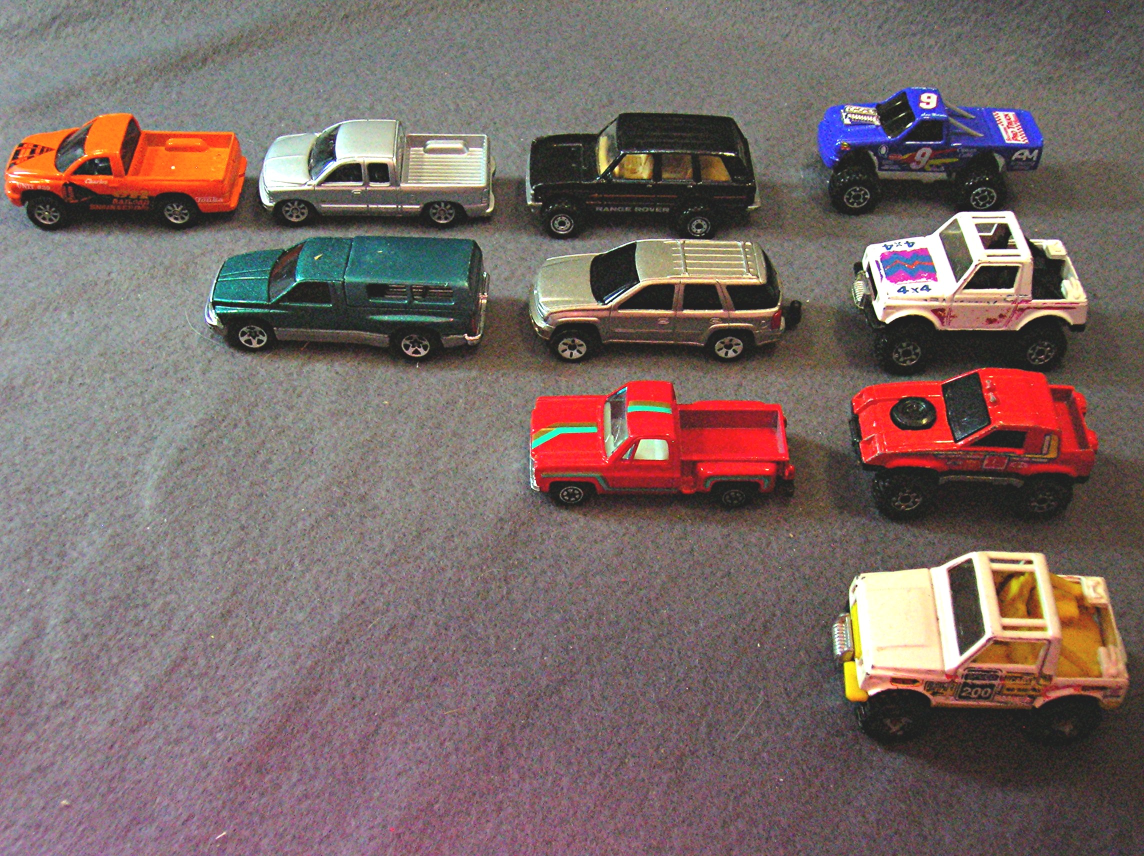 Lot #11 - 10 Diecast, Hot Wheels style toy vehicles