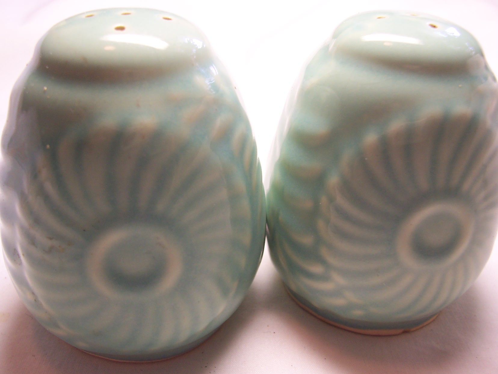 Pottery salt and pepper shakers floral egg