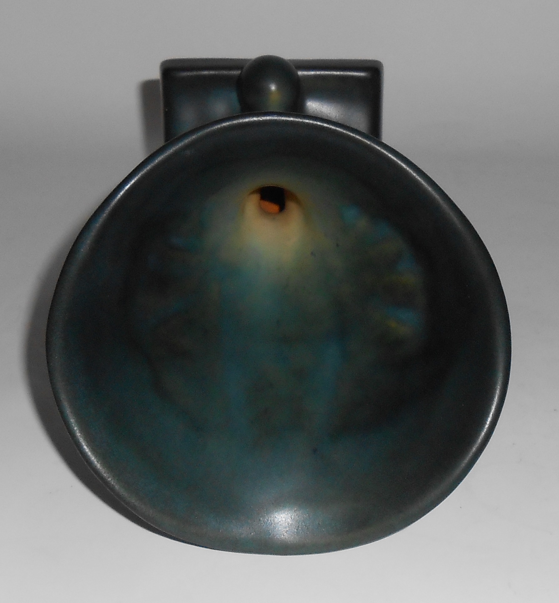Roseville Pottery Freesia #197-6 Cornucopia Vase! MINT