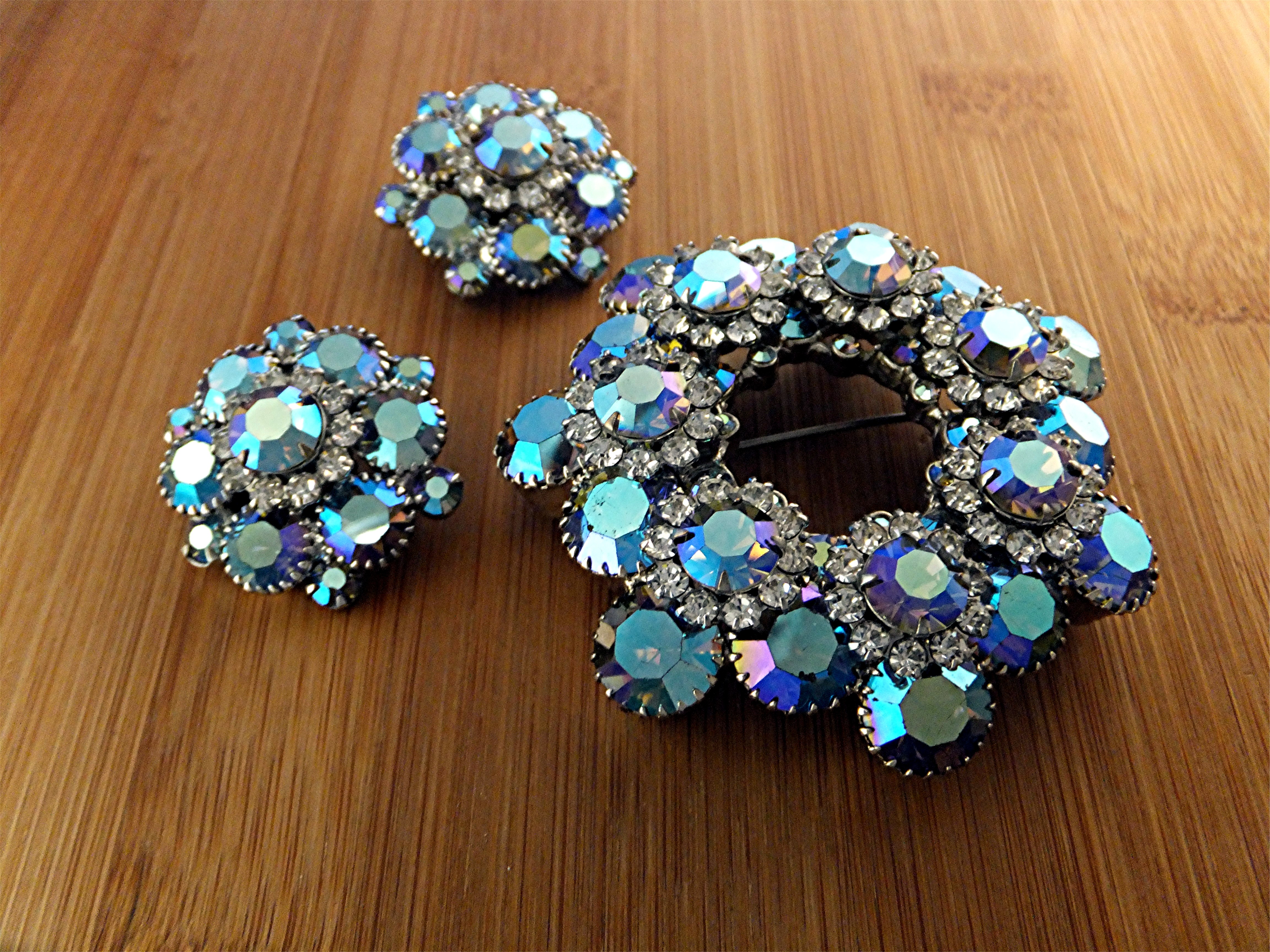 Brooch & Earrings Blue Borealis  Crystals