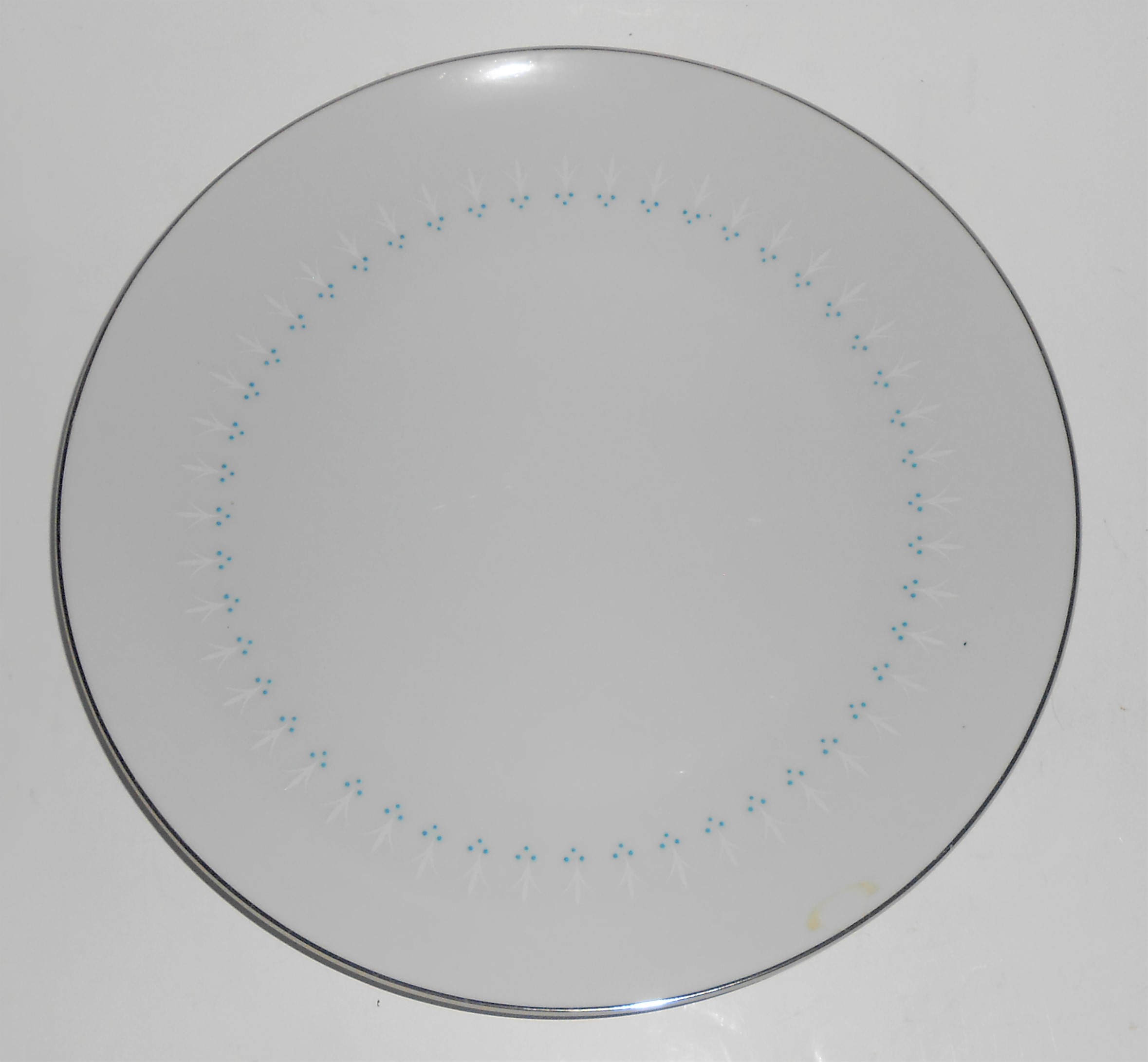 Mikasa China Platinum Band Somerset Dinner Plate