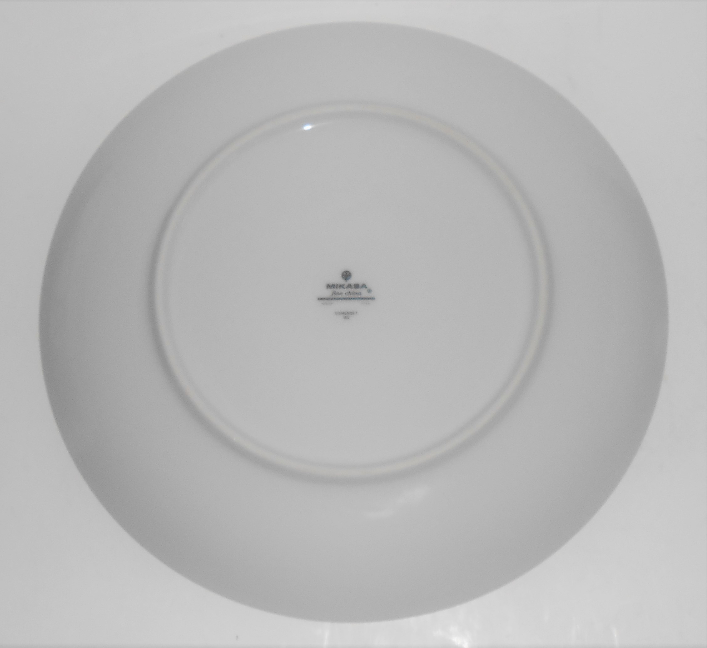 Mikasa China Platinum Band Somerset Dinner Plate