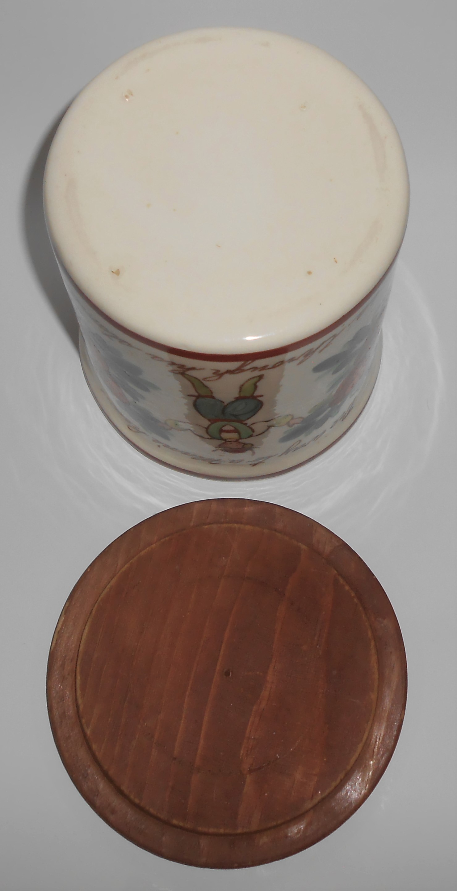 Bauer Pottery Strawberry Decorated Motto Jar W/Lid MINT
