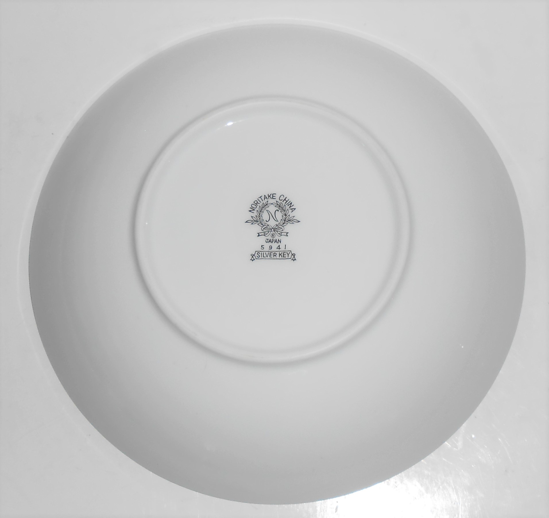 Noritake China Porcelain Platinum Silver Key Soup/Cer
