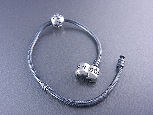 Pandora Sterling Silver Bracelet 1 Bead
