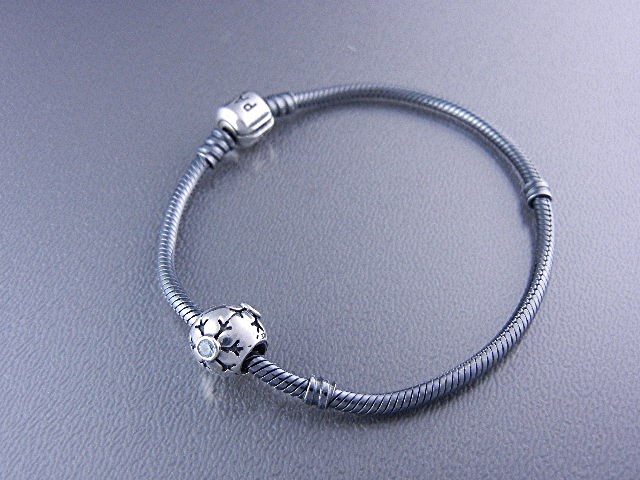 Pandora Sterling Silver Bracelet 1 Bead