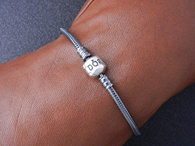 Pandora Sterling Silver Bracelet 1 Bead