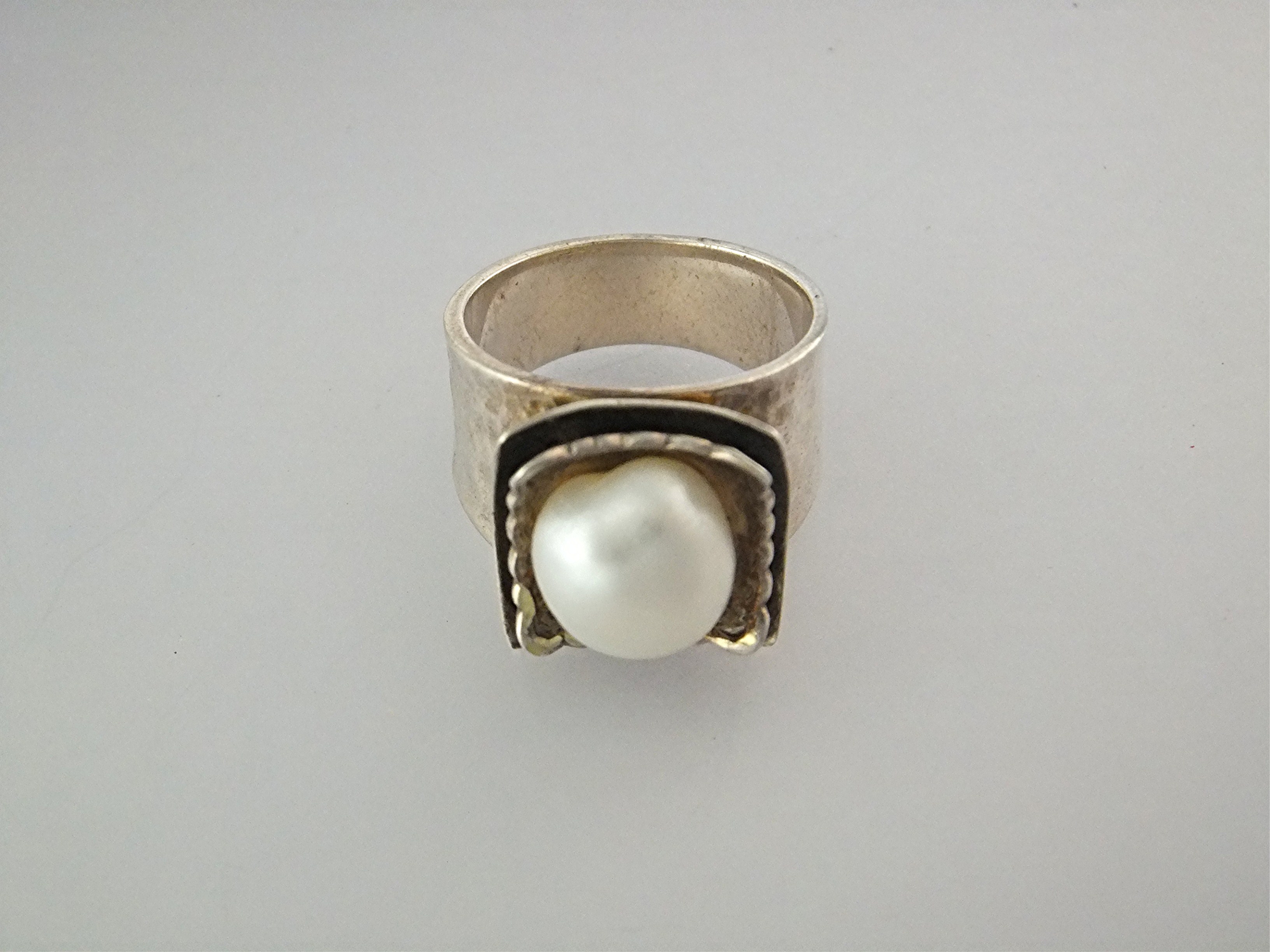 SILPADA Sterling Silver Freshwater 9mm Pearl Retired