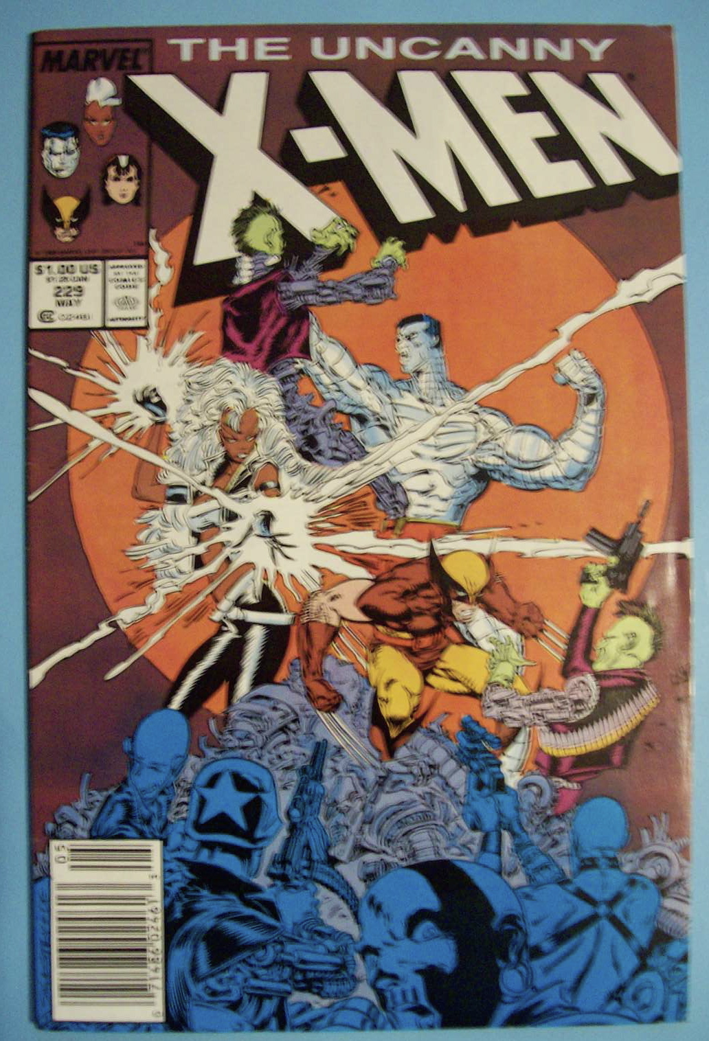 X - Men Comics - May 1988 - The Uncanny X-Men