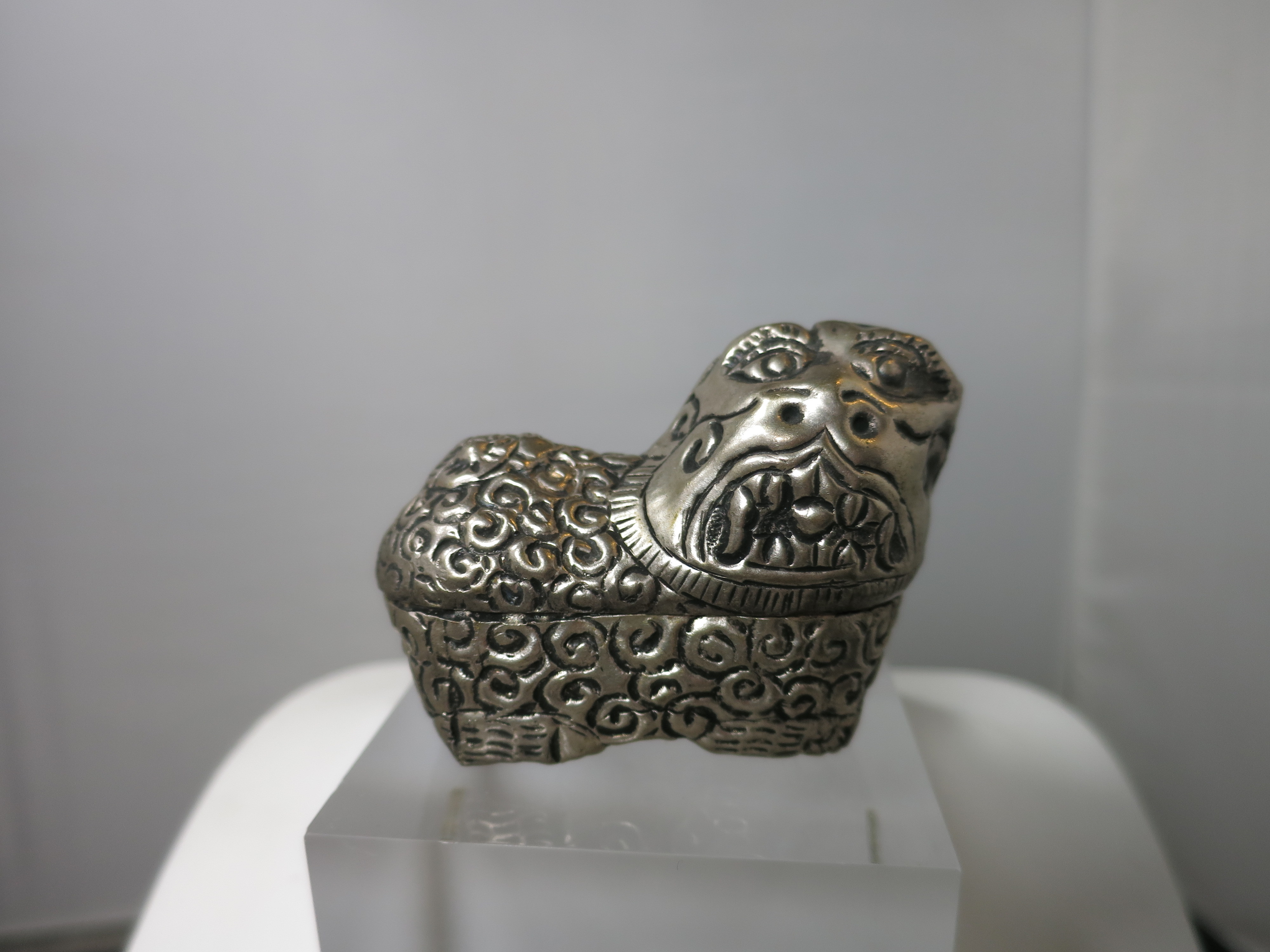 Silver Foo Dog Box Trinket Pill unmarked silver or coin silver