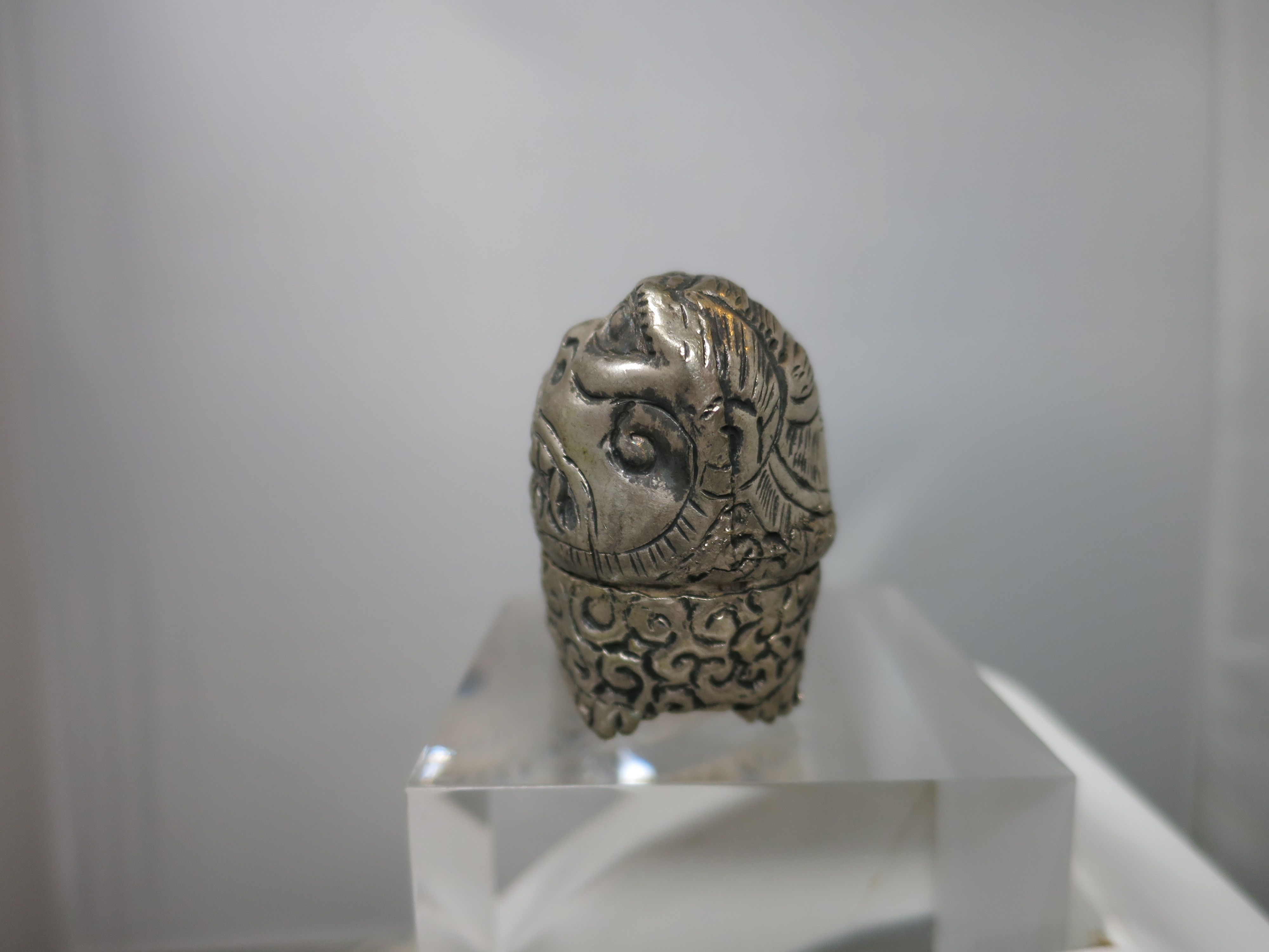 Silver Foo Dog Box Trinket Pill unmarked silver or coin silver