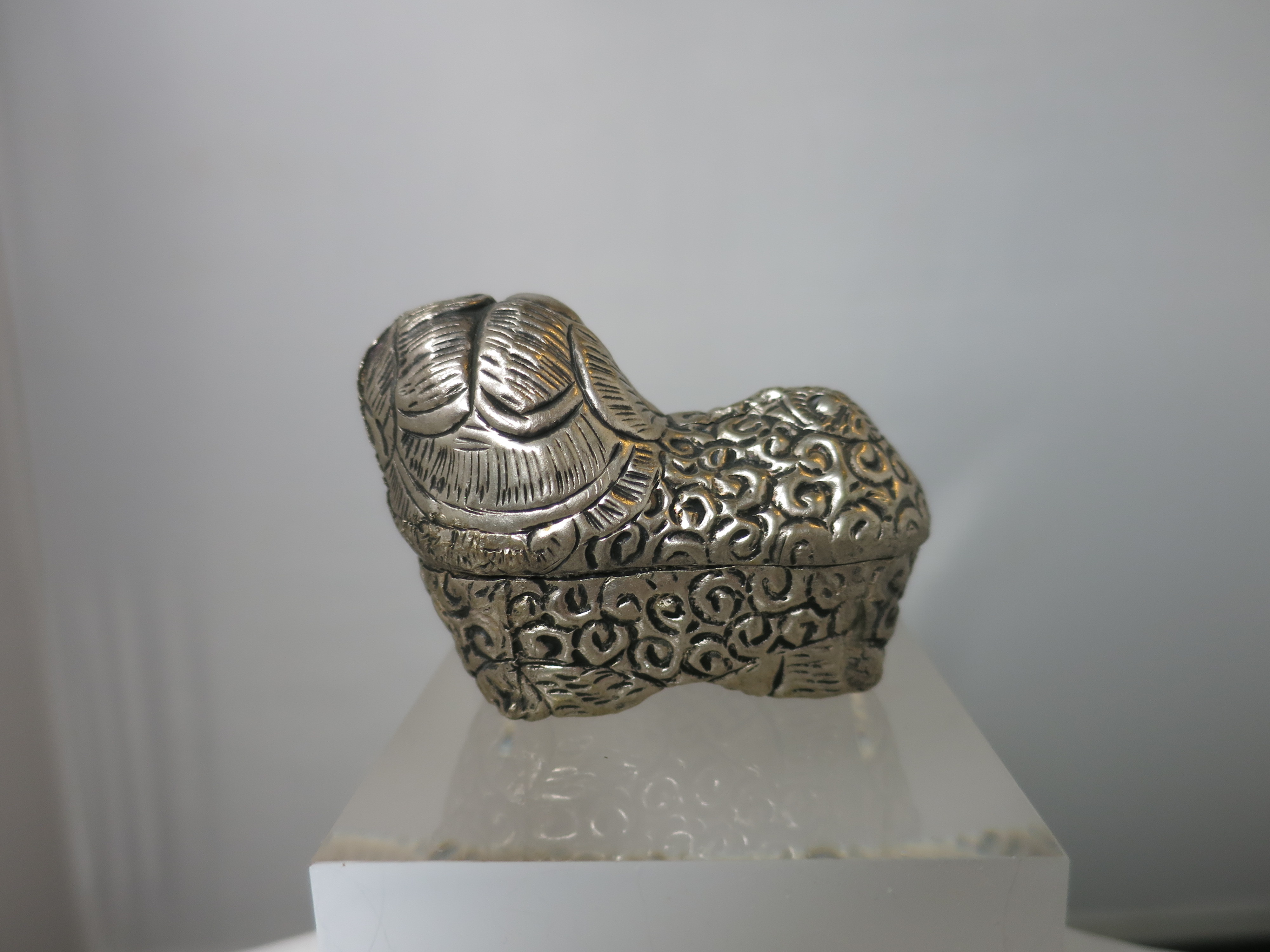 Silver Foo Dog Box Trinket Pill unmarked silver or coin silver
