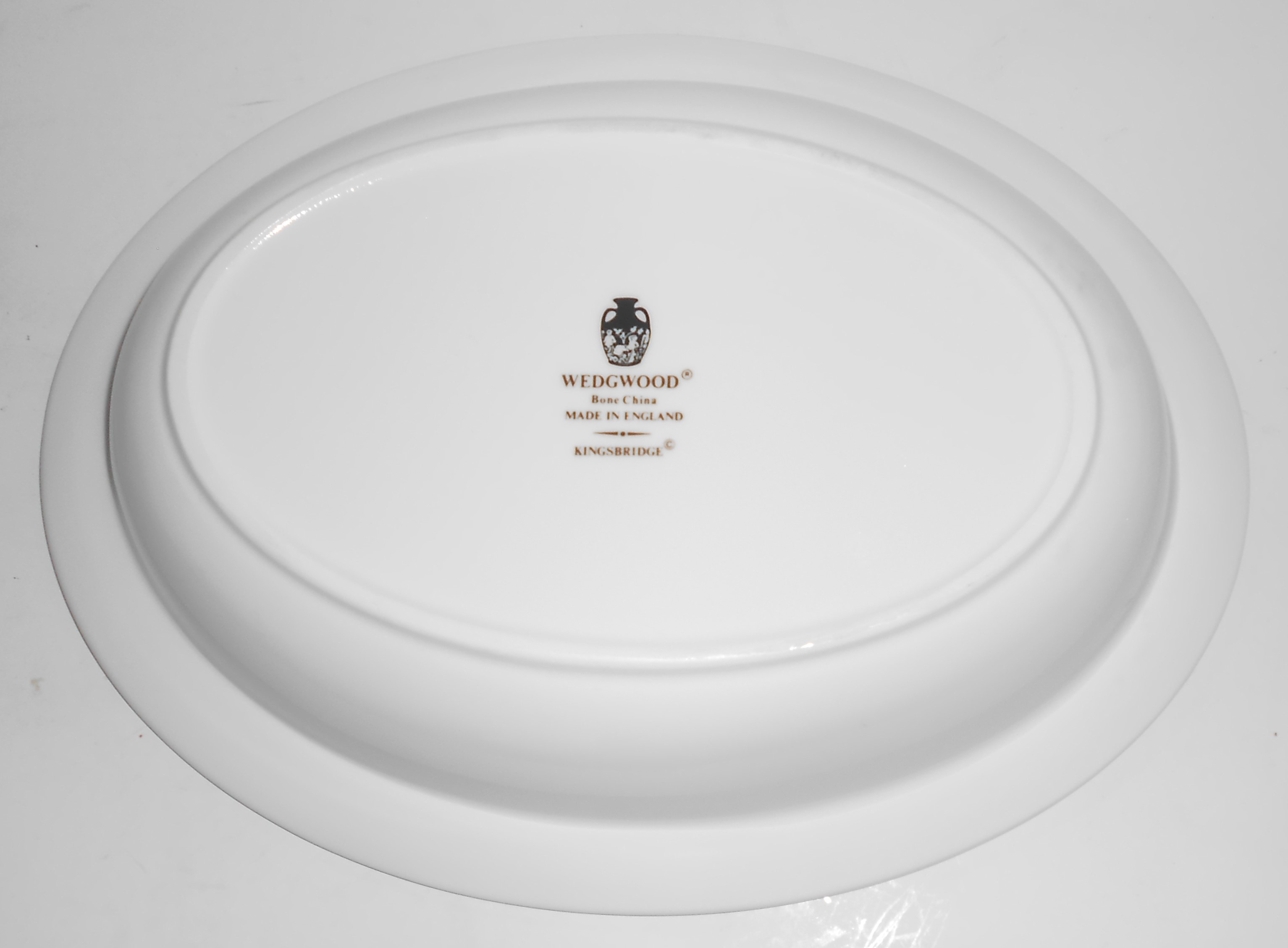 Wedgwood Pottery Bone China Kingsbridge Oval Vegetable