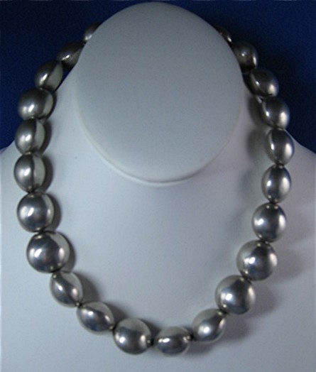Necklace Sterling Silver Mexico Beads  74 grams