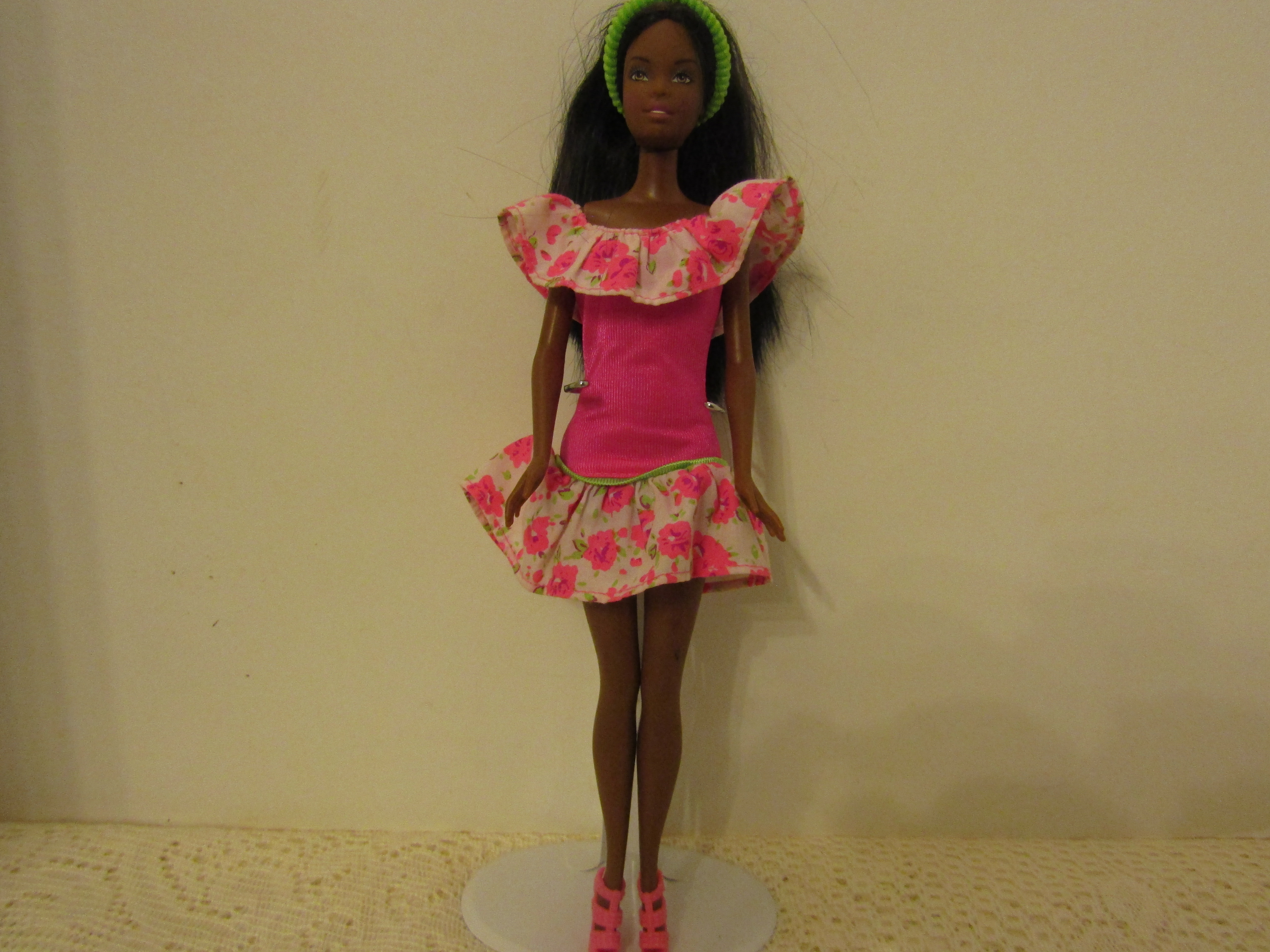 Vintage 1990/1999 Fashion Doll China 3