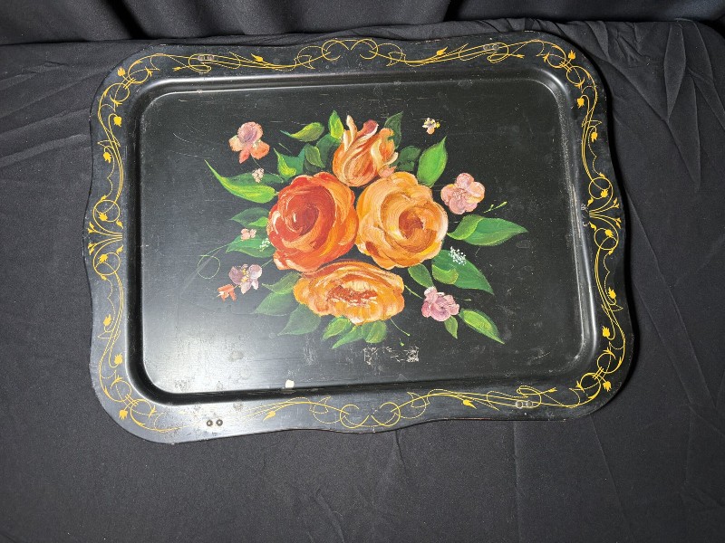 Vintage MCM Crestline Toleware Tray Table Set