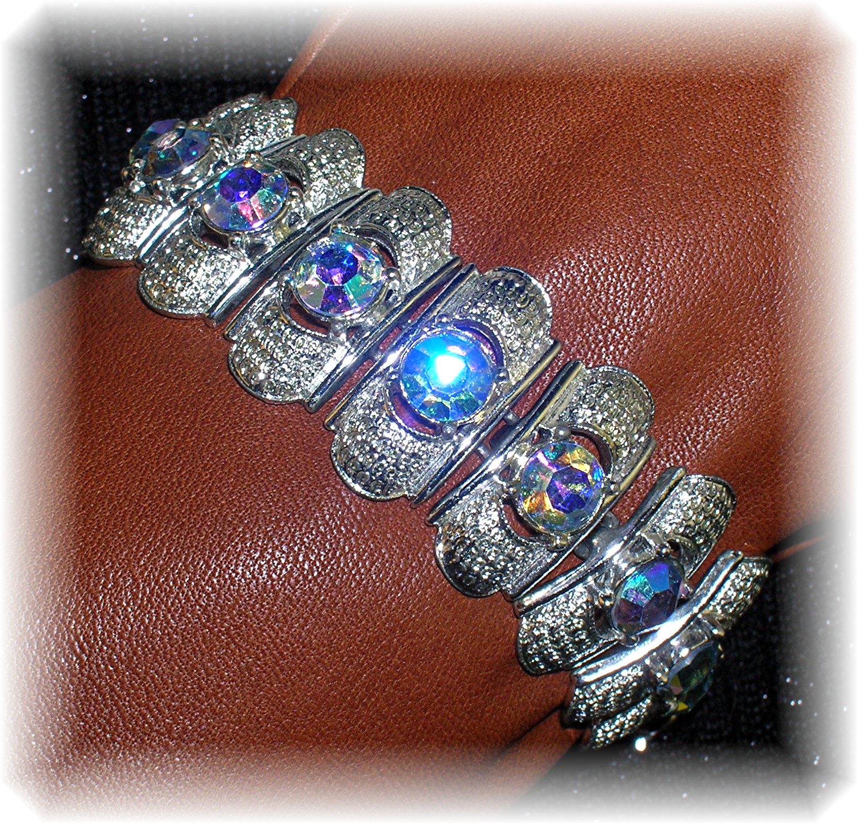 CORO Vintage Signed Silvertone Borealis Bracelet