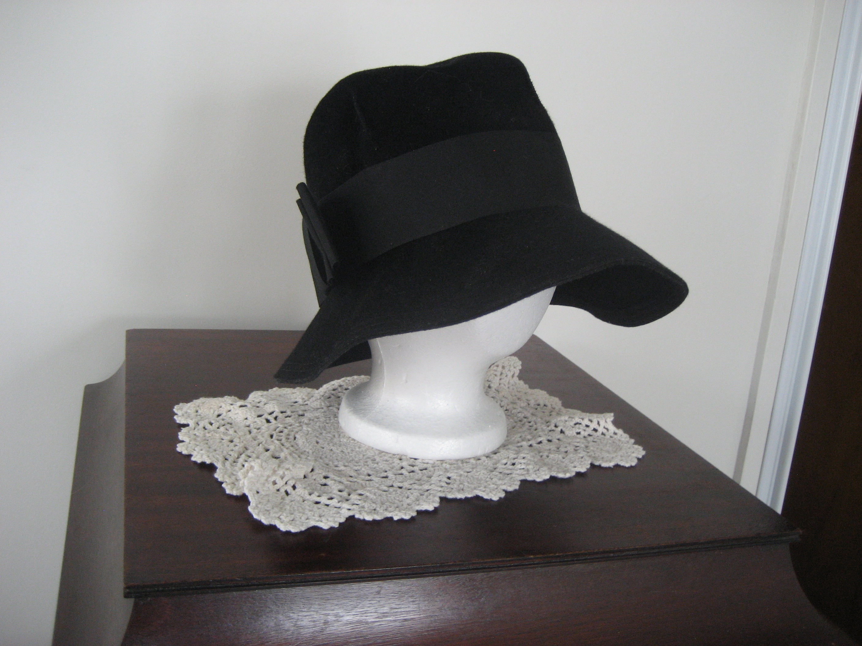 Black Wool Hat