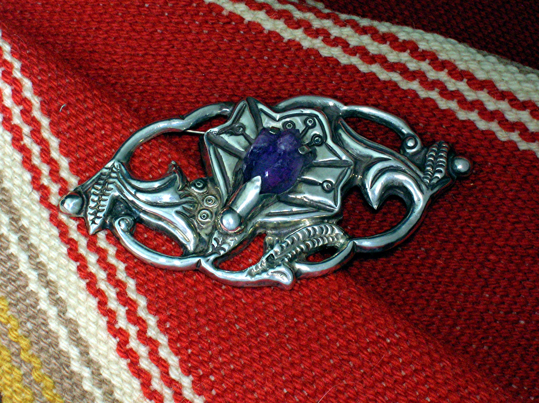 Silver Mexico Amethyst Lily Brooch