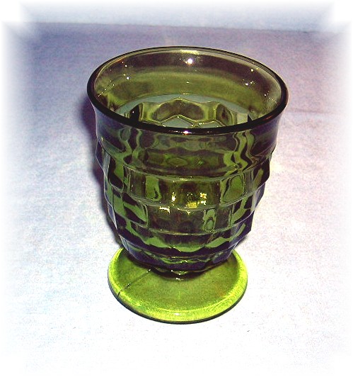 AVACADO GREEN FOOTED Wine GlassWHITEHALL