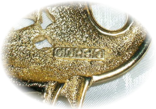 Signed GIORGIO Multi Crystal Jewelled Brooch