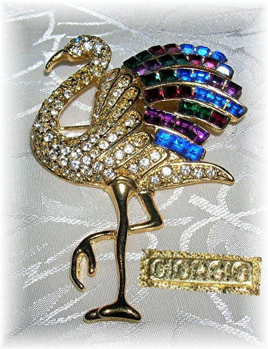 Signed GIORGIO Multi Crystal Jewelled Brooch