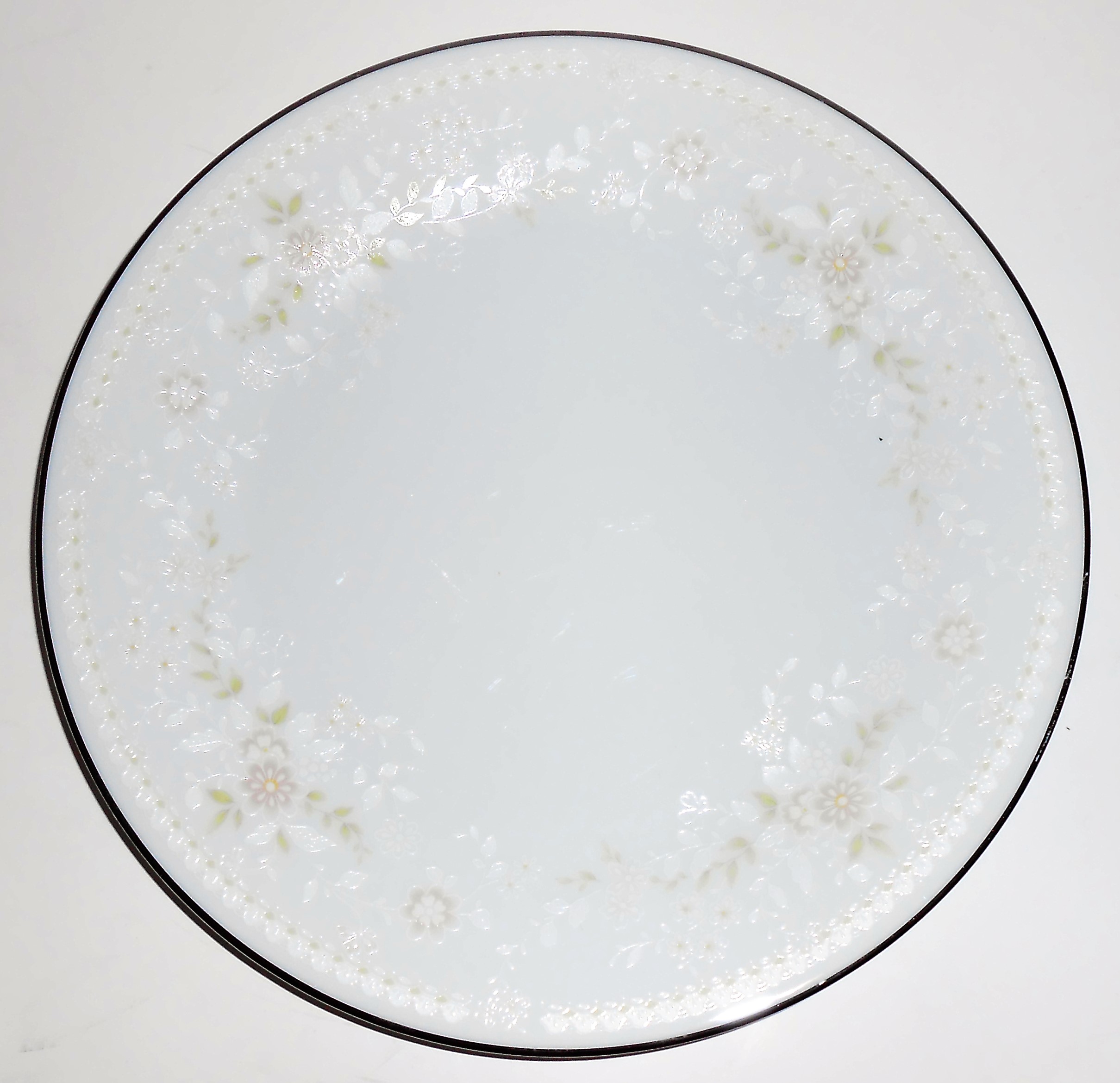 Noritake Fine China Porcelain Temptation Floral Salad