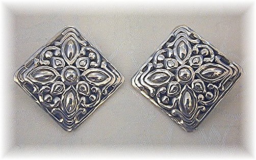 Bali Sterling Silver Filigree Clip Earrings