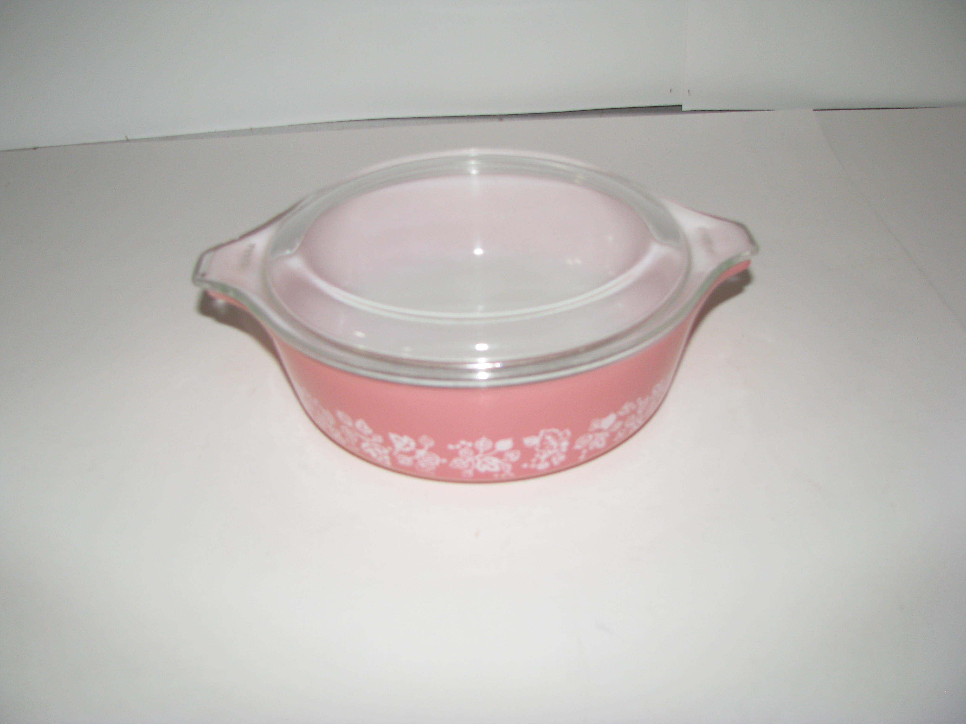Vintage Pyrex Pink/White Gooseberry Casserole Dish