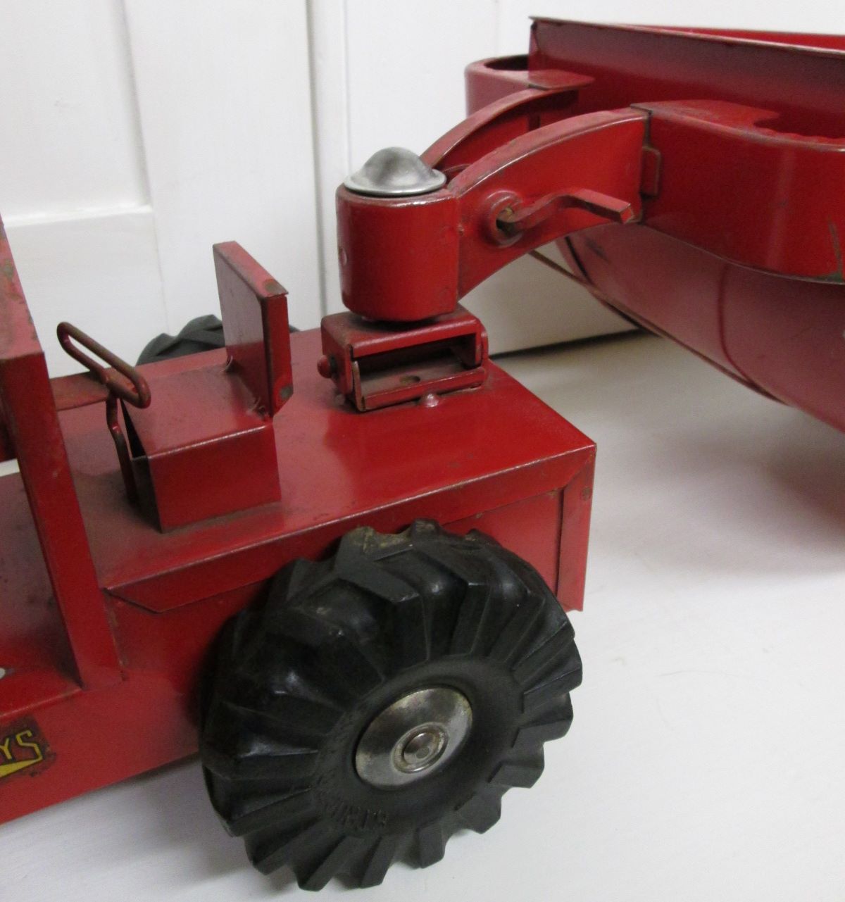 Structo Rocker Toy Structo Rocker Steel Toy Dump Truck | TIAS — The Internet Antique Shop