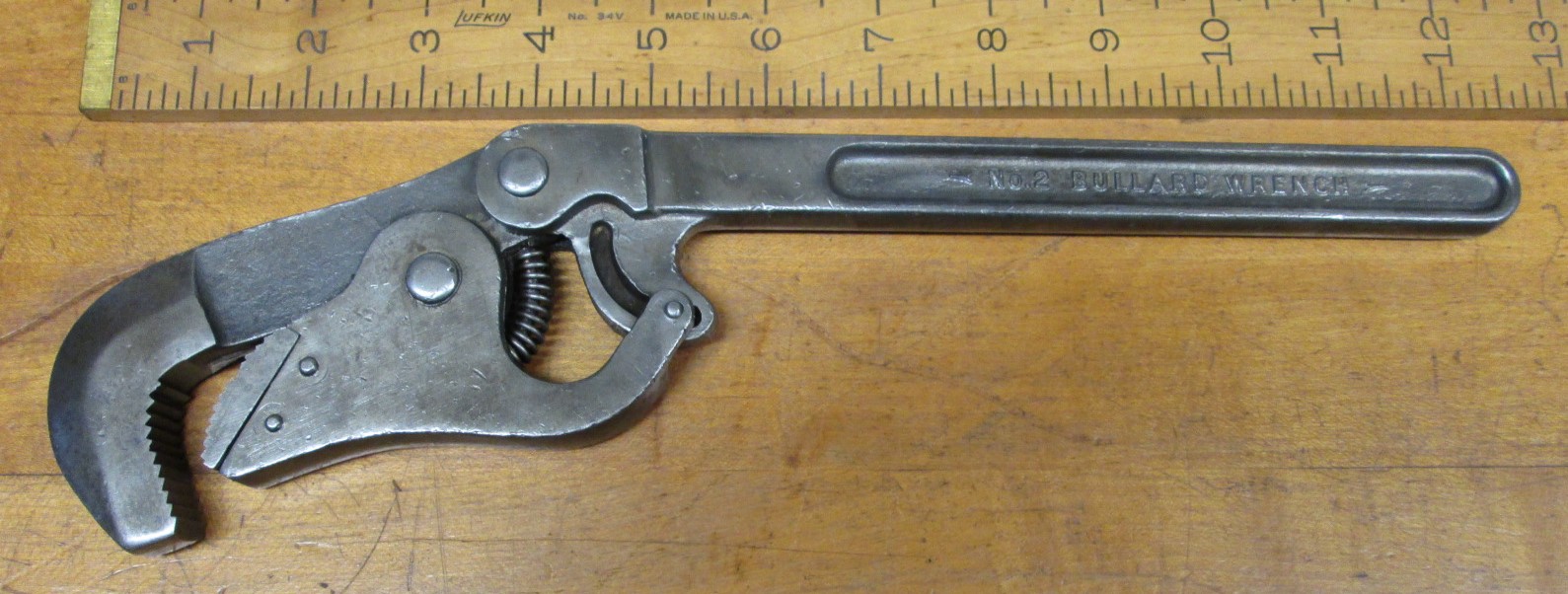 Bullard Automatic Pipe Wrench No. 2