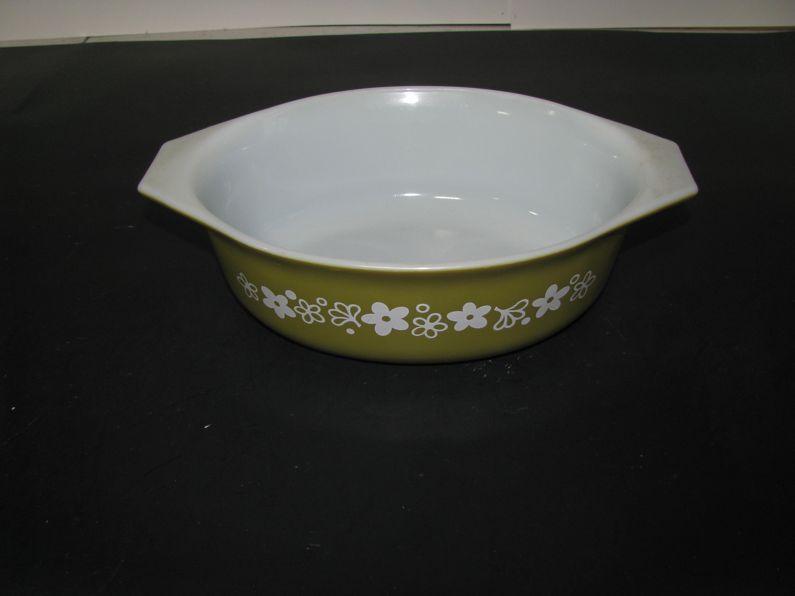 Vintage Pyrex Spring Blossom 403 1.5qt Oval Dish