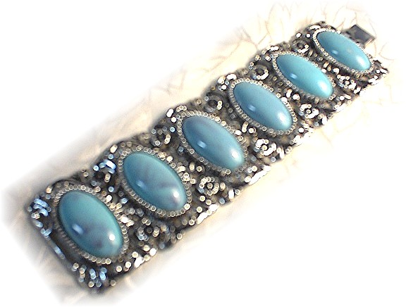 Silvertone Lucite Turquoise KARU Bracelet