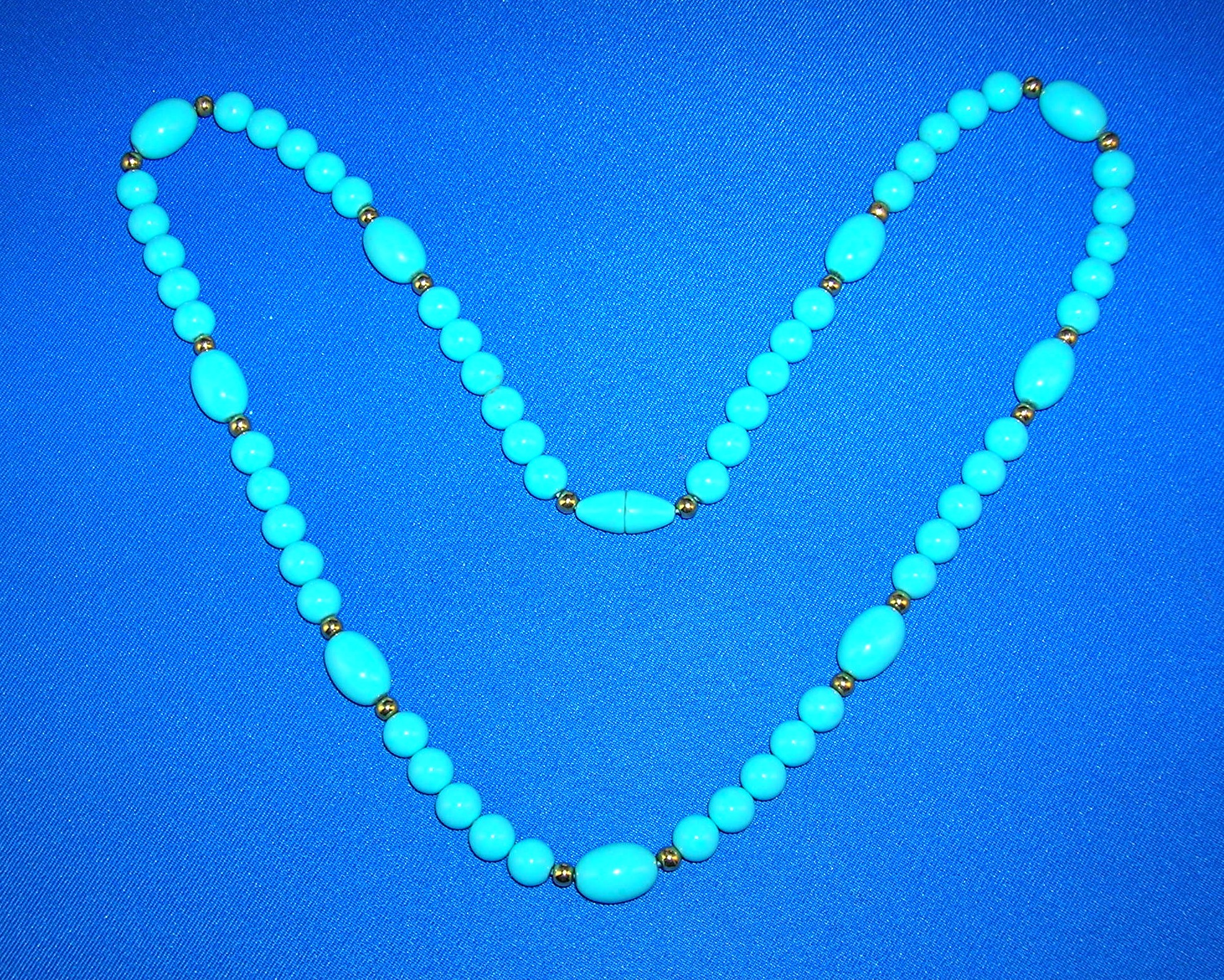 Vintage Turquoise Gold and Glass  Necklace