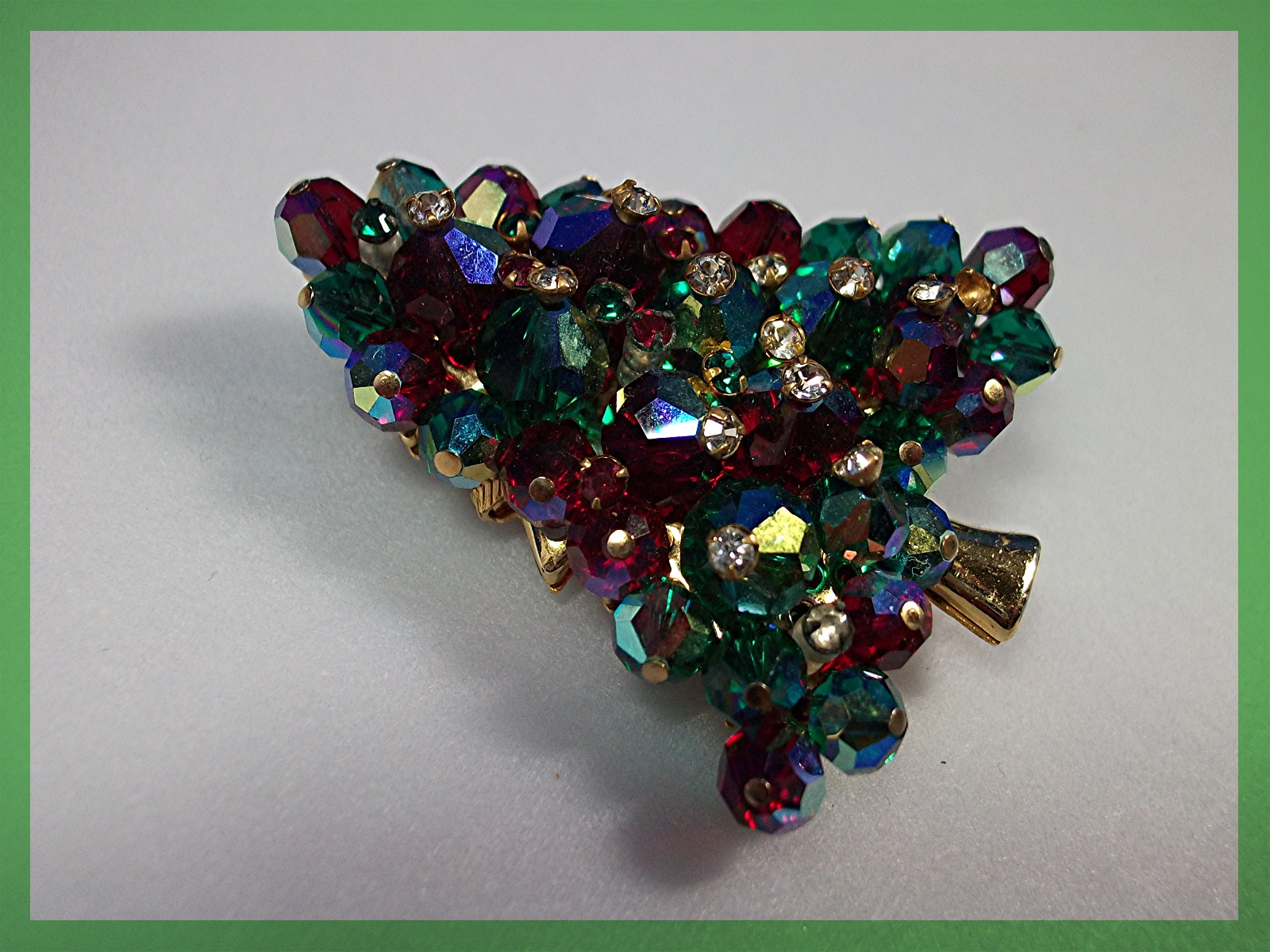 Christmas Pin Borealis Rivoli Vintage Crystal ....