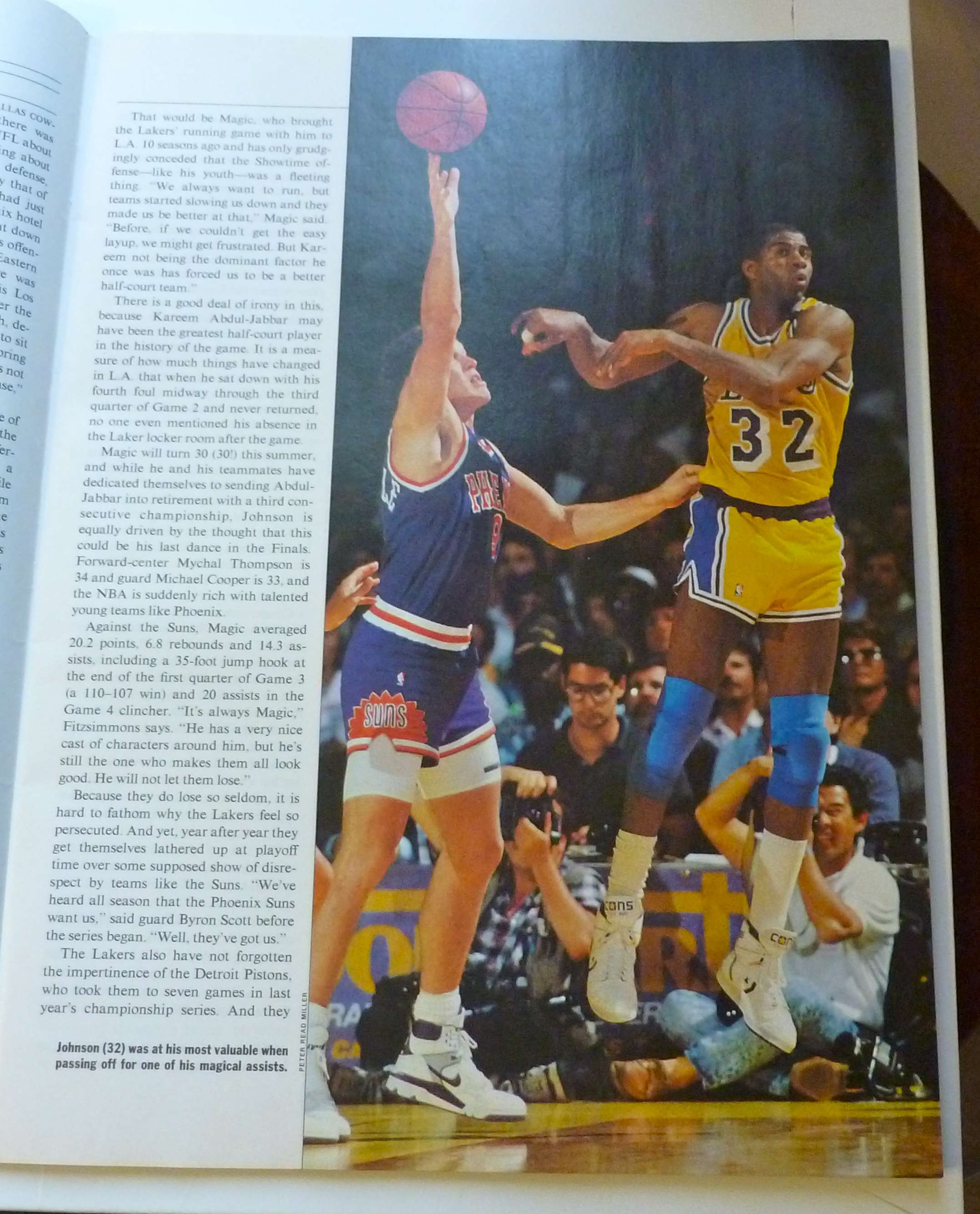 Sports Illustrated Magazine -June 5, 1989- James Worthy