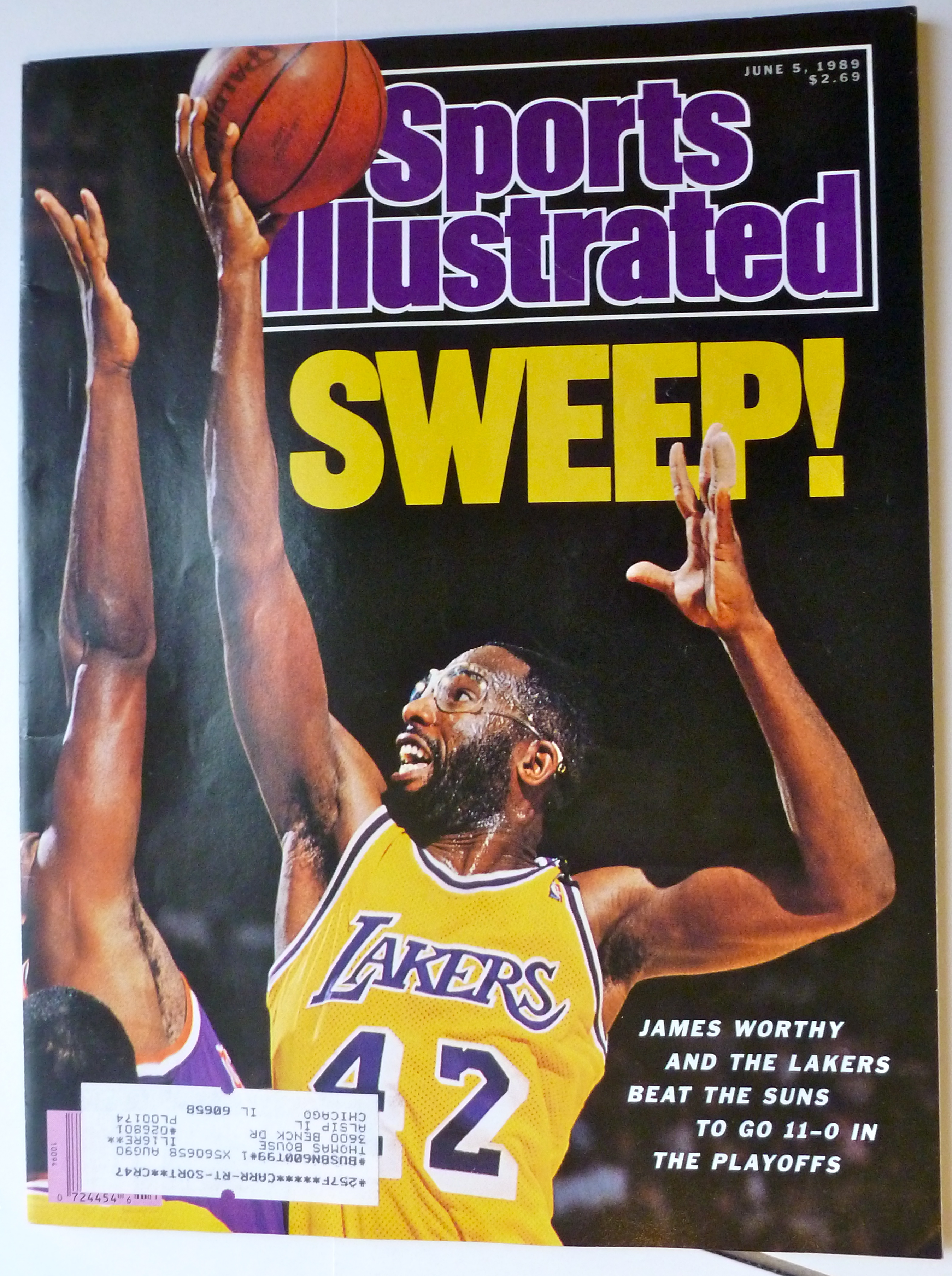 Sports Illustrated Magazine -June 5, 1989- James Worthy