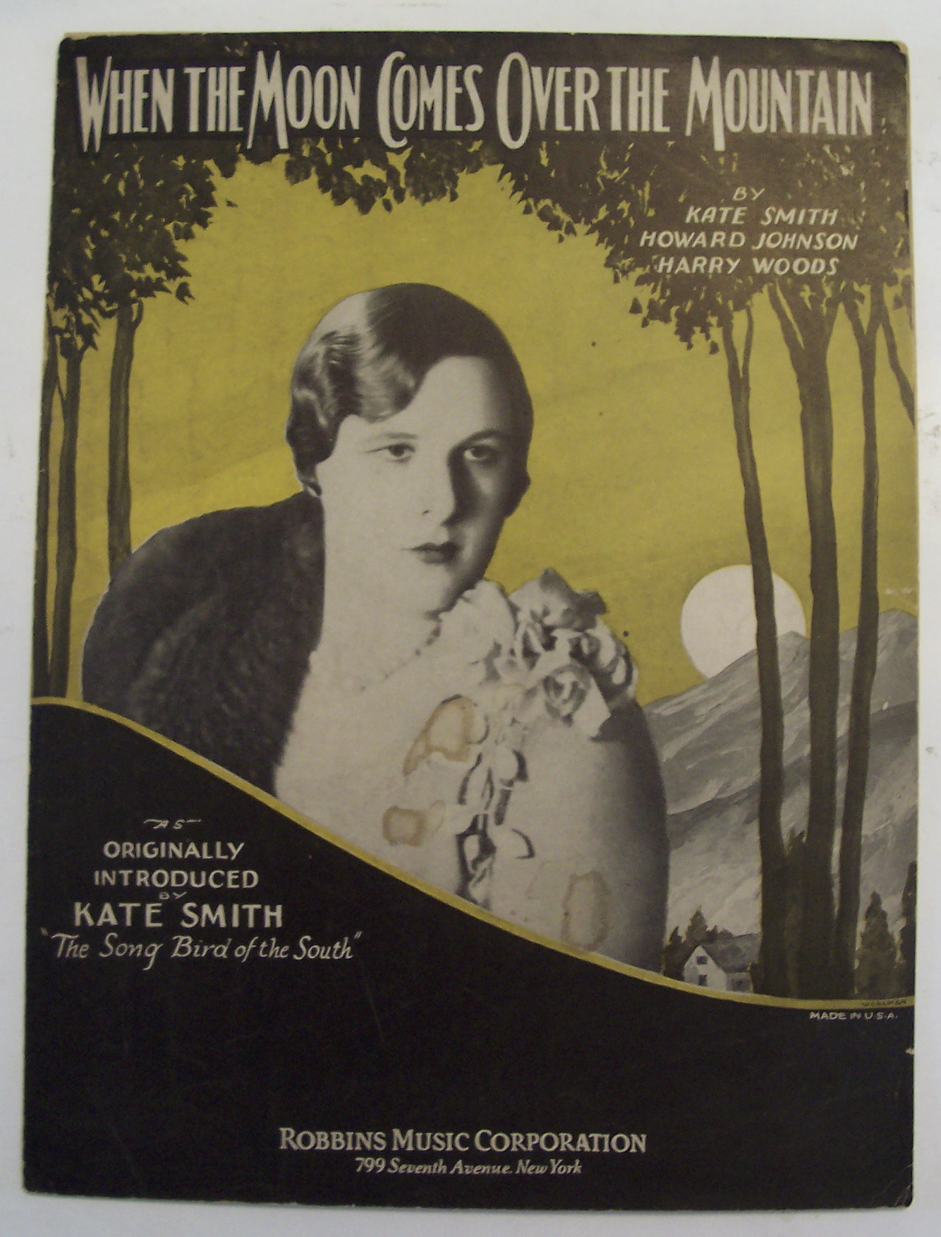 Sheet Music/1931 When The Moon Comes Over The Mountain
