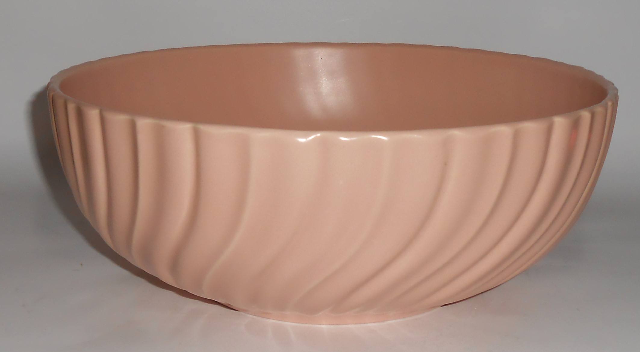 Franciscan Pottery Coronado Satin Coral Salad Bowl Mint