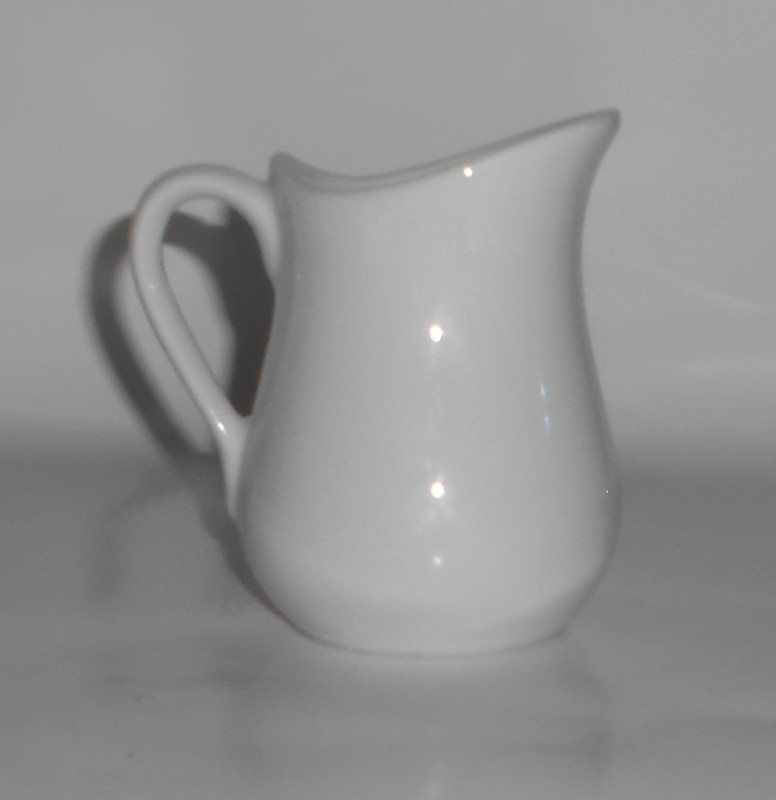 Cordon Bleu Restaurant China B.I.A. France White Creamer