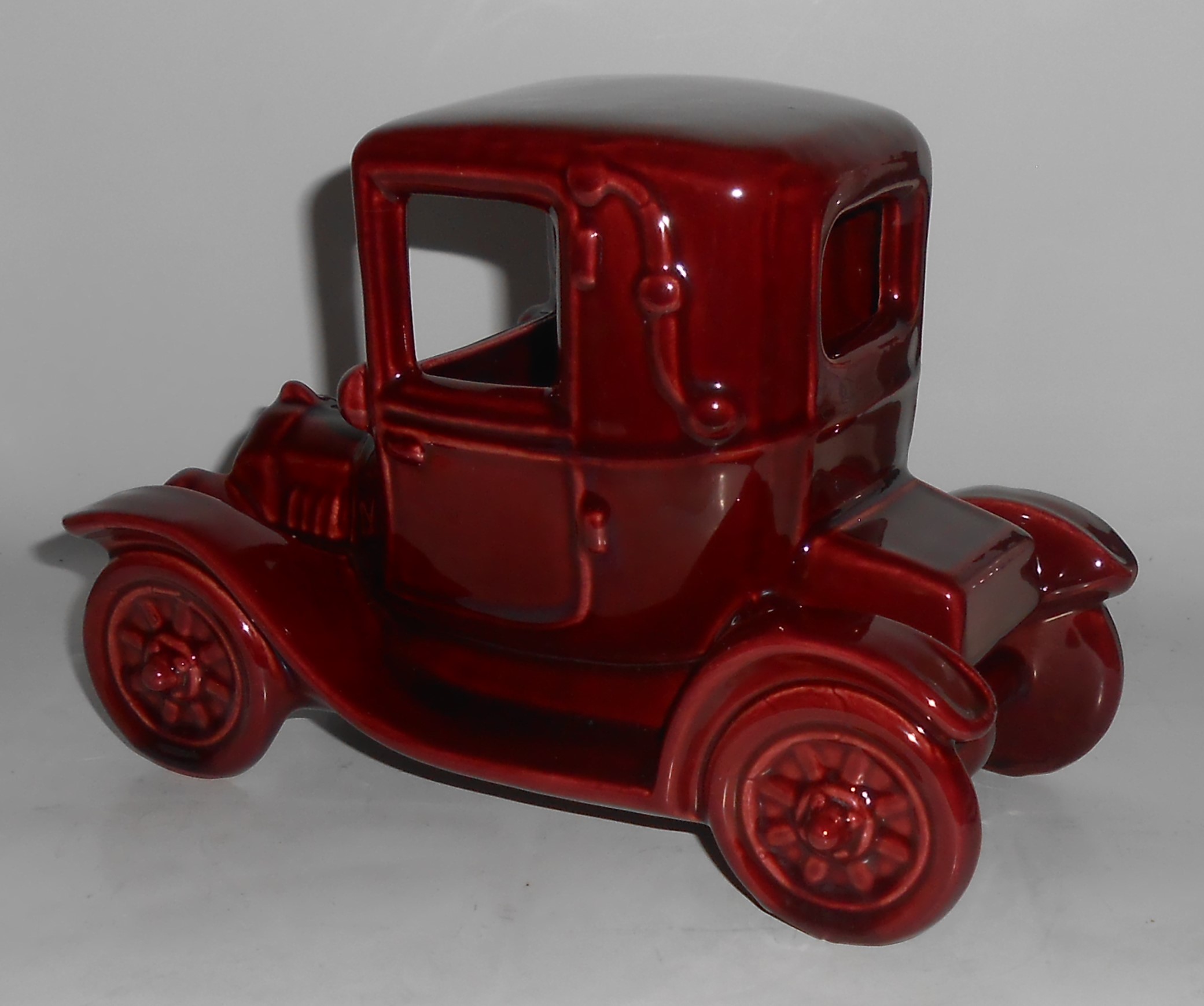 Metlox Pottery Nostalgia Series #602 Ford Model T Mar