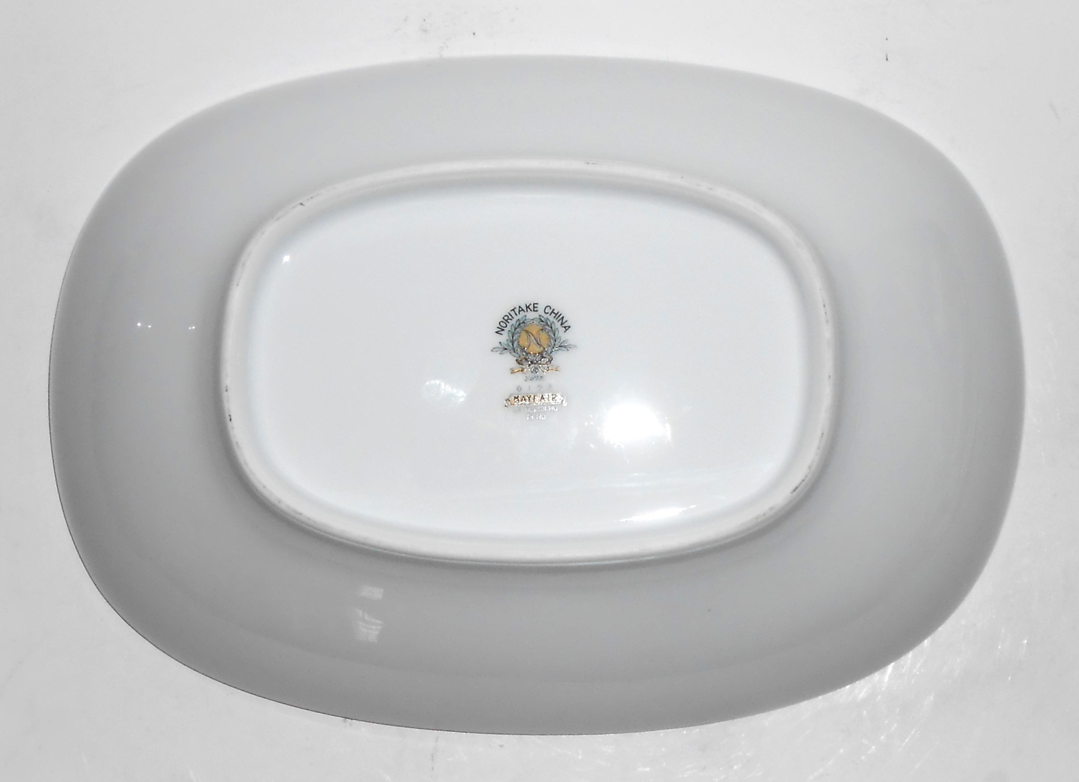 Noritake China Porcelain Platinum Mayfair 6109 Oval Veg