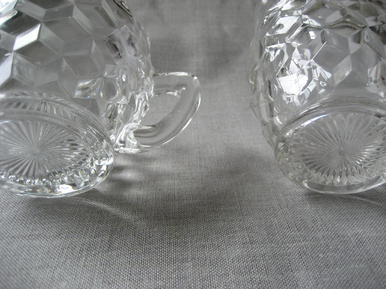 Jeanette Glass Cube Cream & Sugar