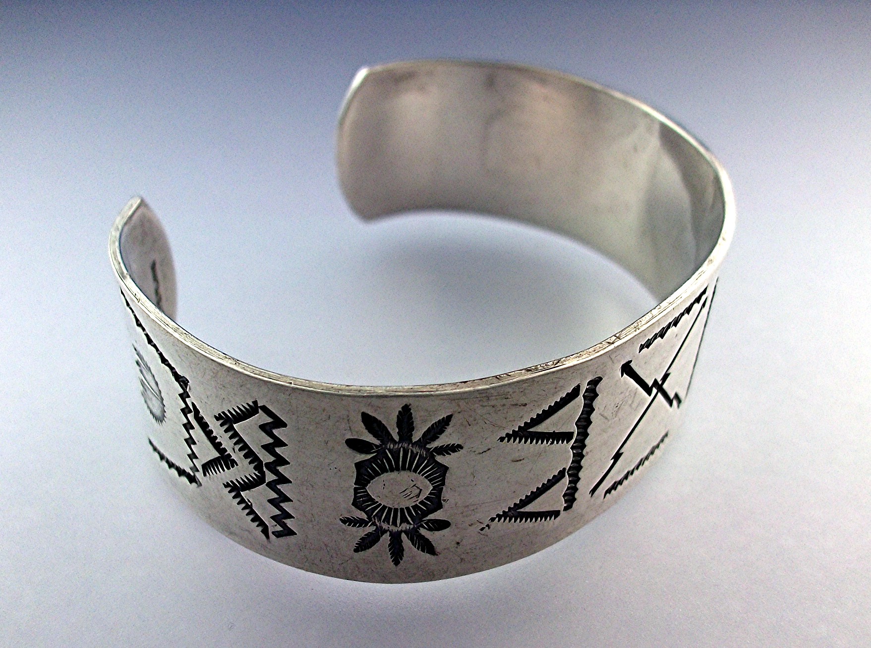 Bracelet Sterling Silver Cuff American Indian