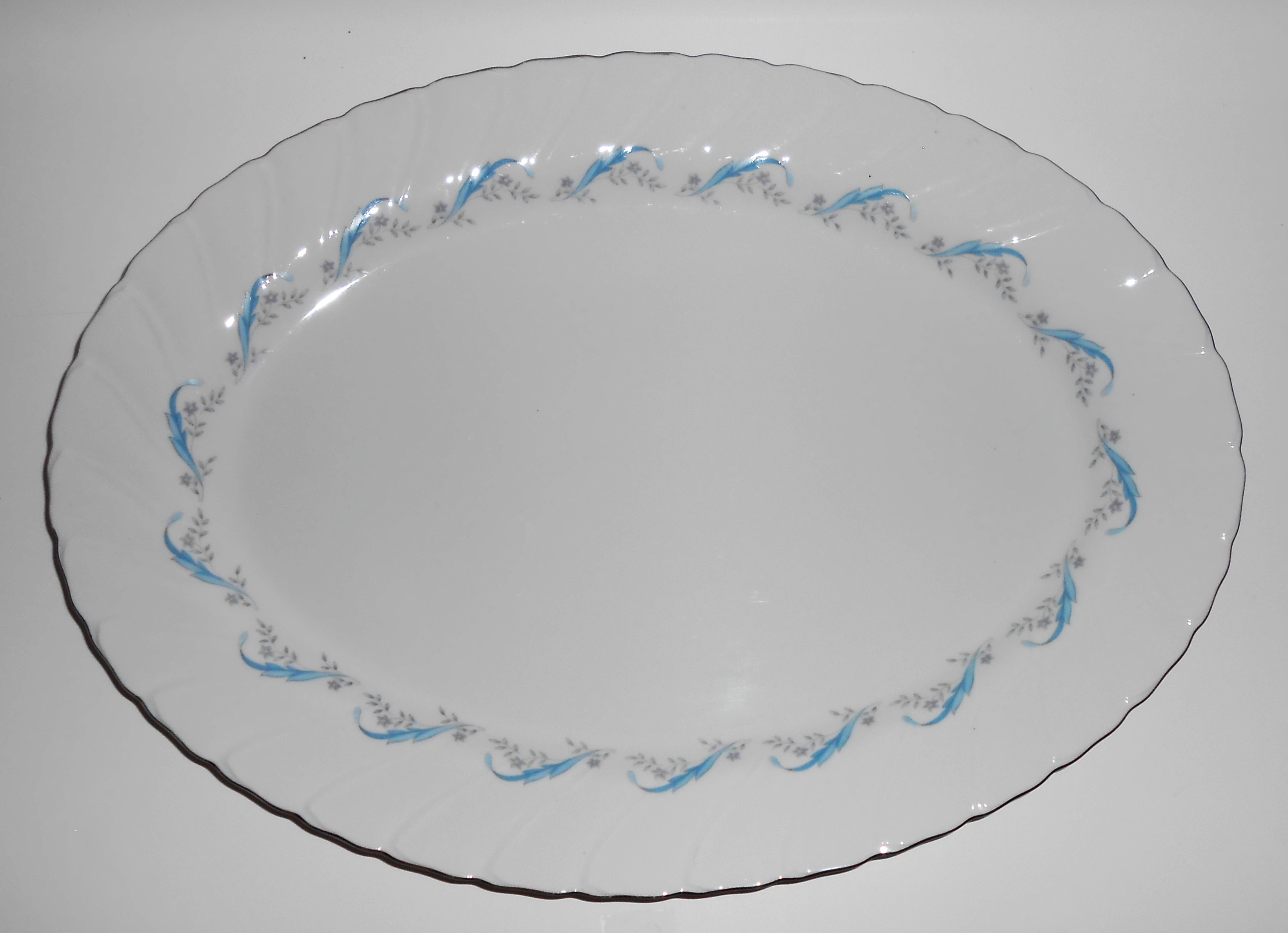 Yamaka China Elegance Platinum 16'' Platter