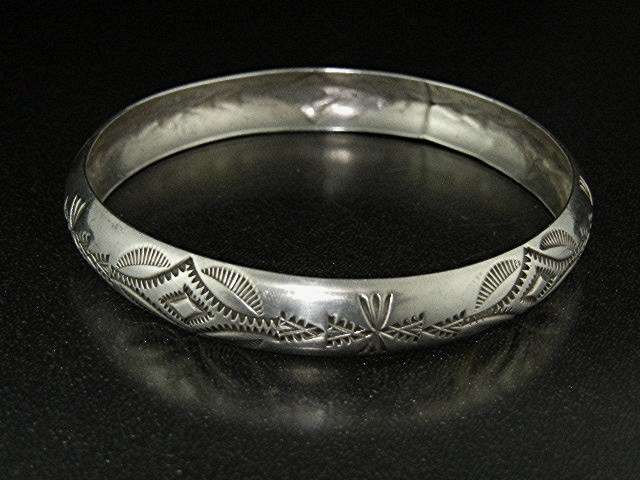 Native American Sterling Silver Bangle Bracelet T