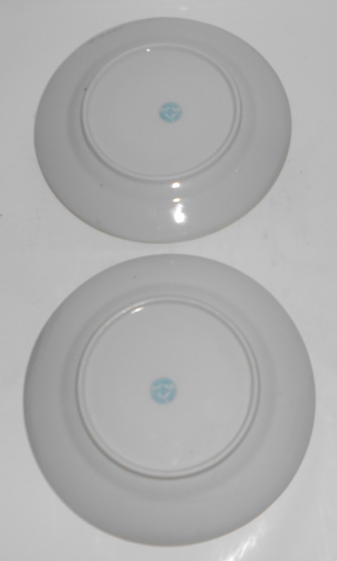 Mitsu-Boshi Shofu Chiharamachi Egrets Porcelain w/Gold Pair Bread Plates